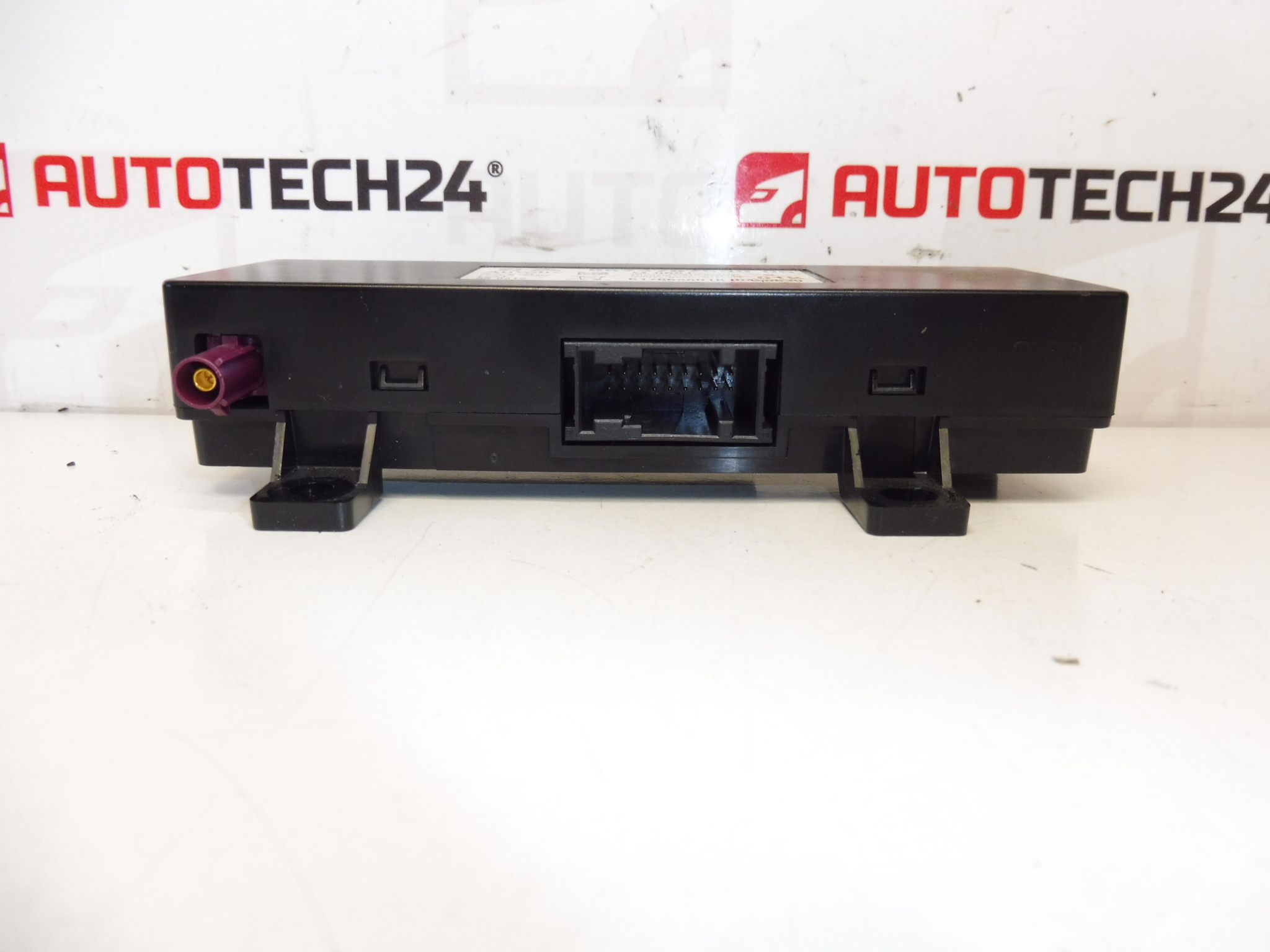 Unitate telematica Peugeot Citroen 9674767580