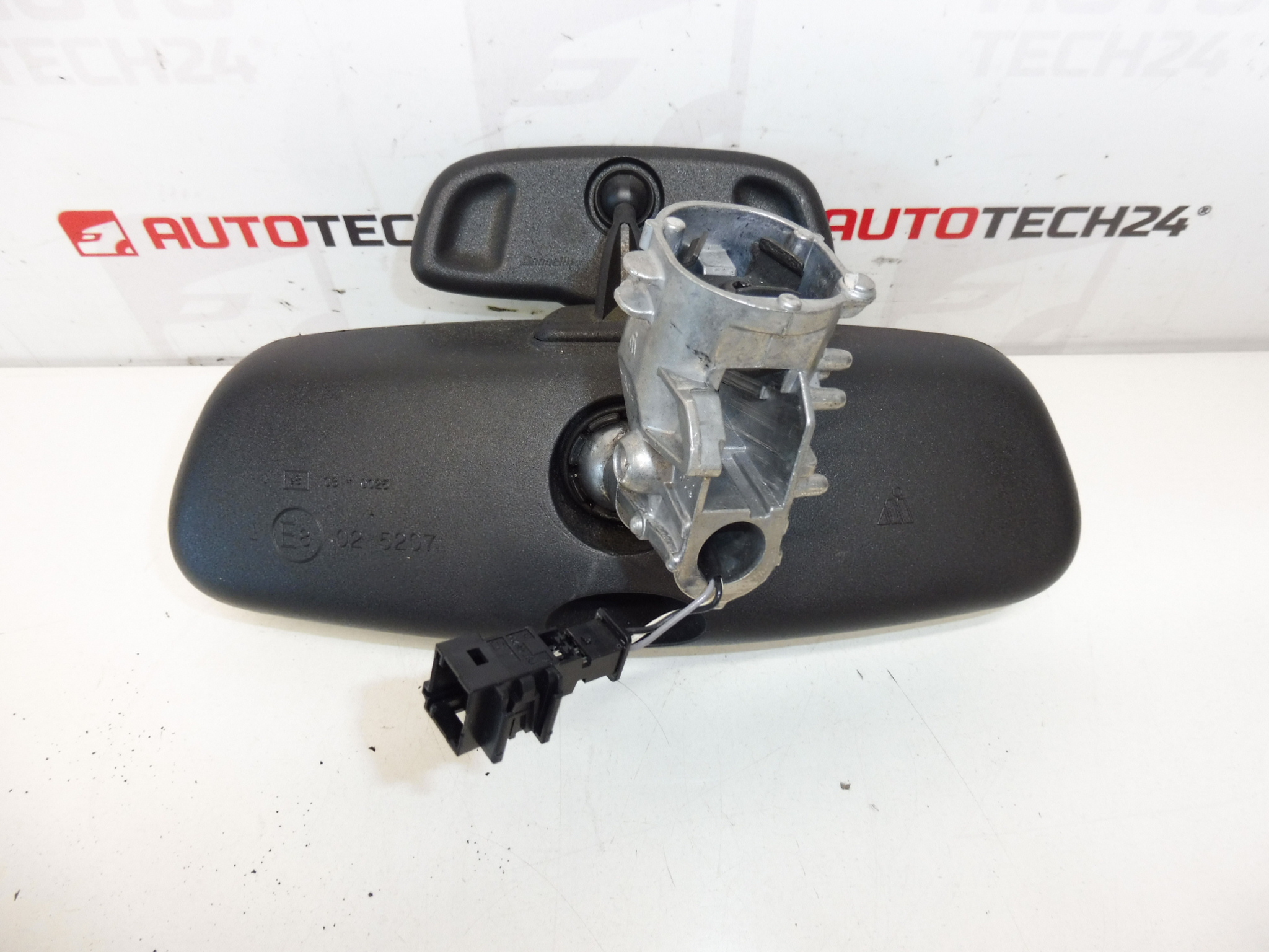 Oglinda retrovizoare interioara Peugeot 3008 si 5008 8154JV 815489