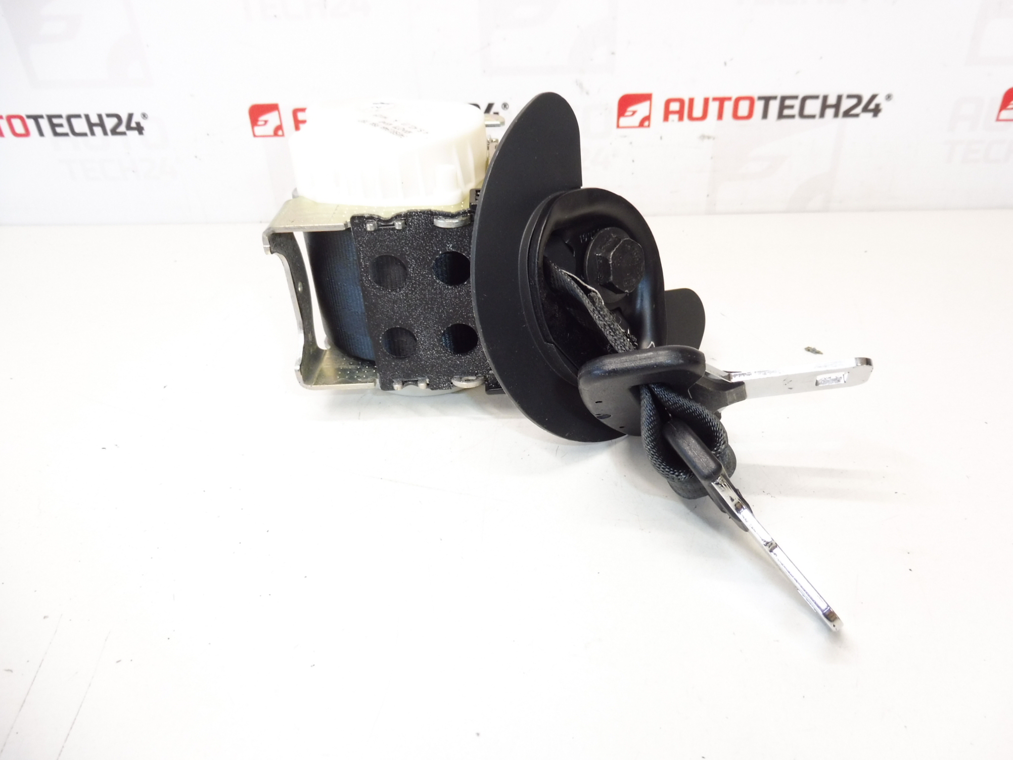 Centura centrala spate Peugeot 5008 34058194A 8975SK