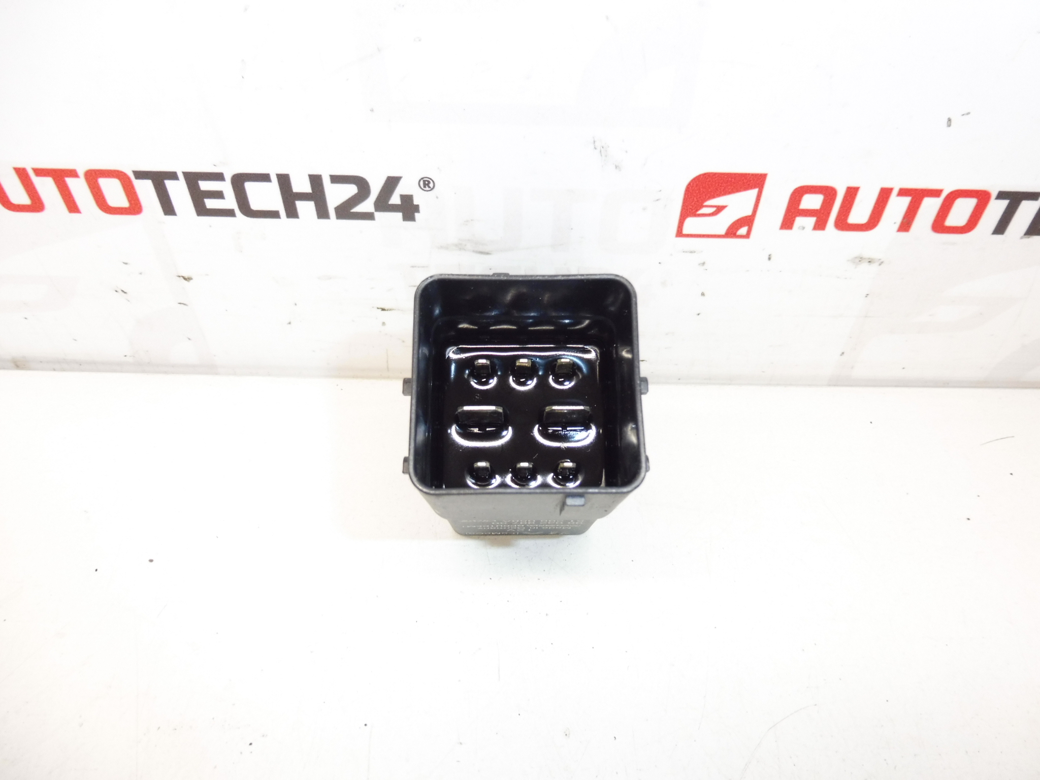 Releu incandescent MAGMA Citroën Peugeot 9803299780