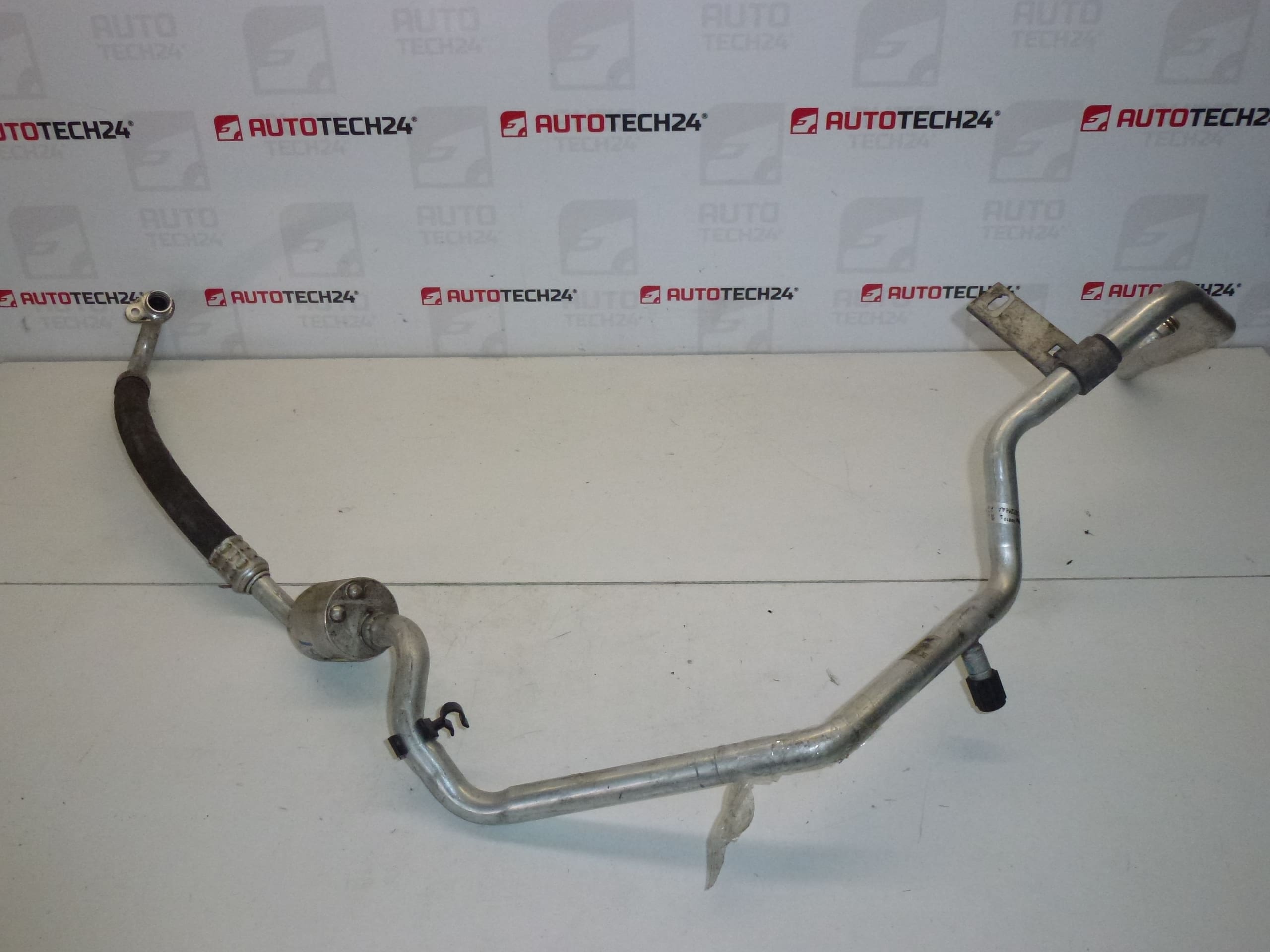 Conducta climatizare Citroën Peugeot 9682124080 6477J6