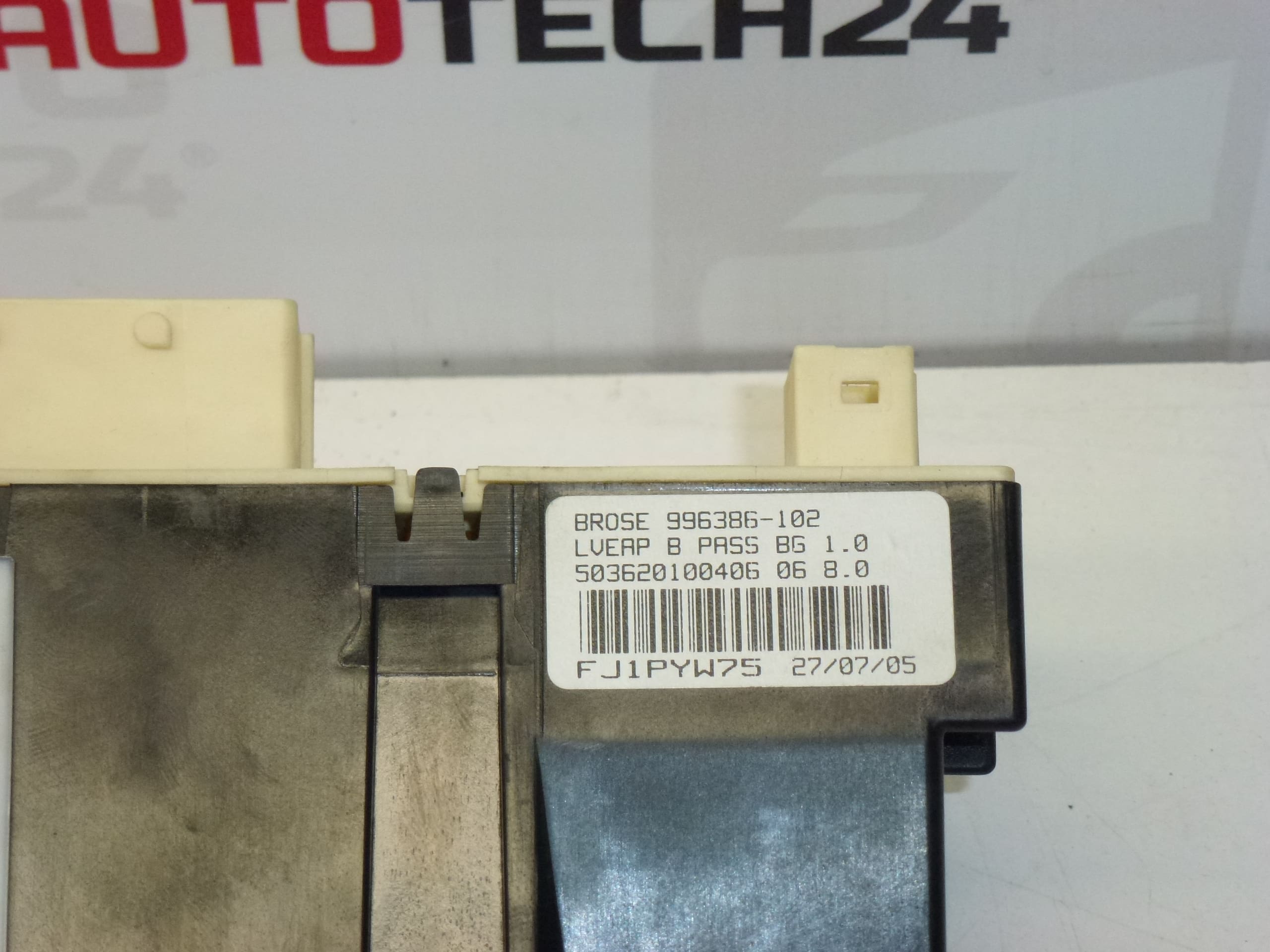 Motor geam fata dreapta Peugeot 307CC 9660037580 9222CK