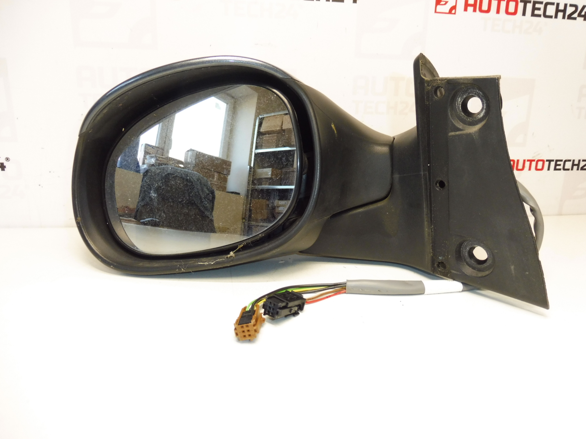 Peugeot 1007 oglinda stanga sofer 815315 8153WR