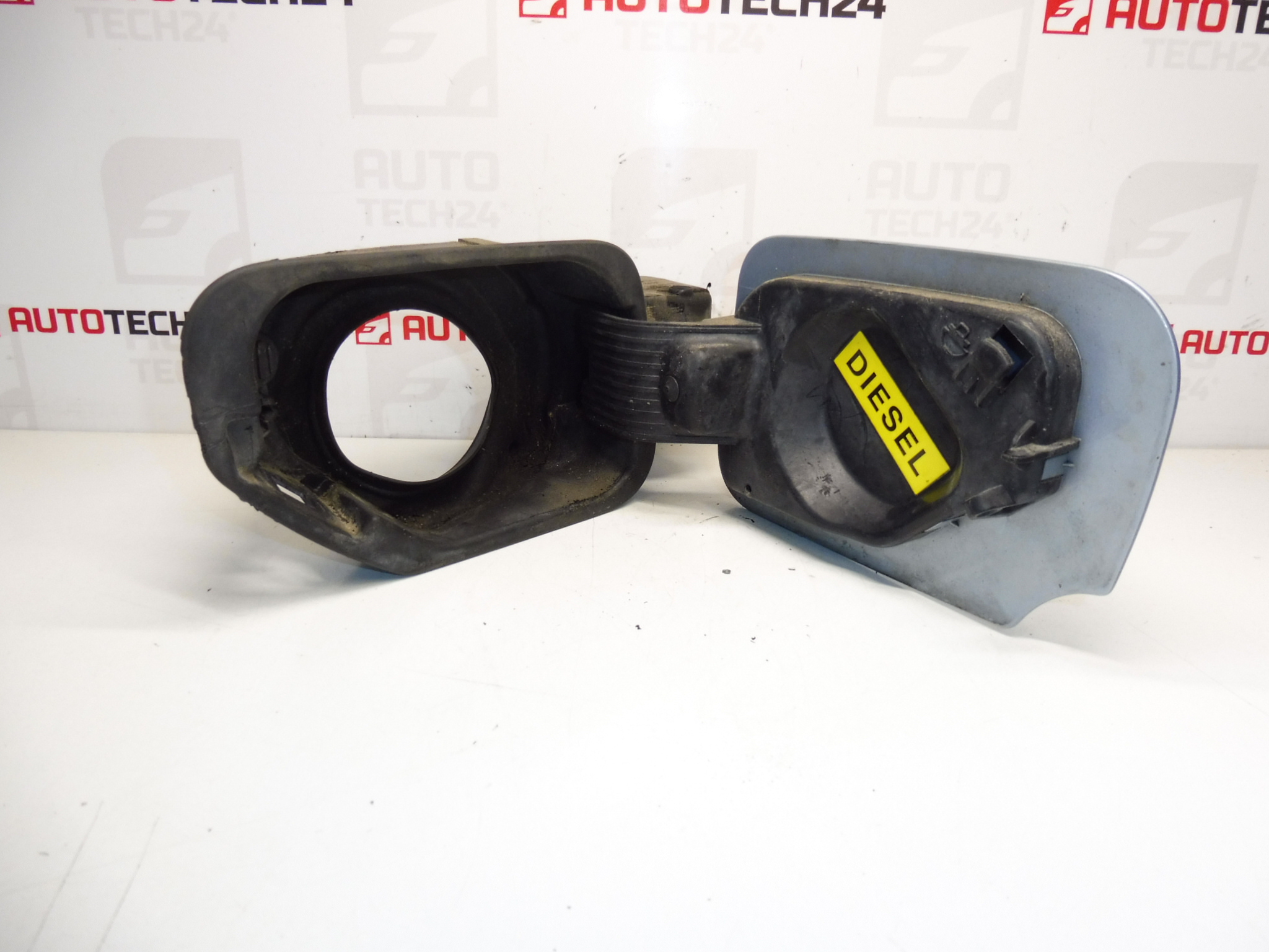 Capac rezervor Peugeot 407 1517A6 151877 EYLC