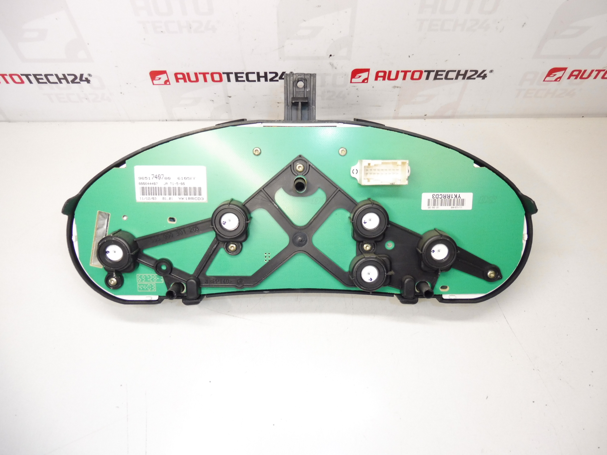 Vitezometru Peugeot 206 9656696680 6105FF