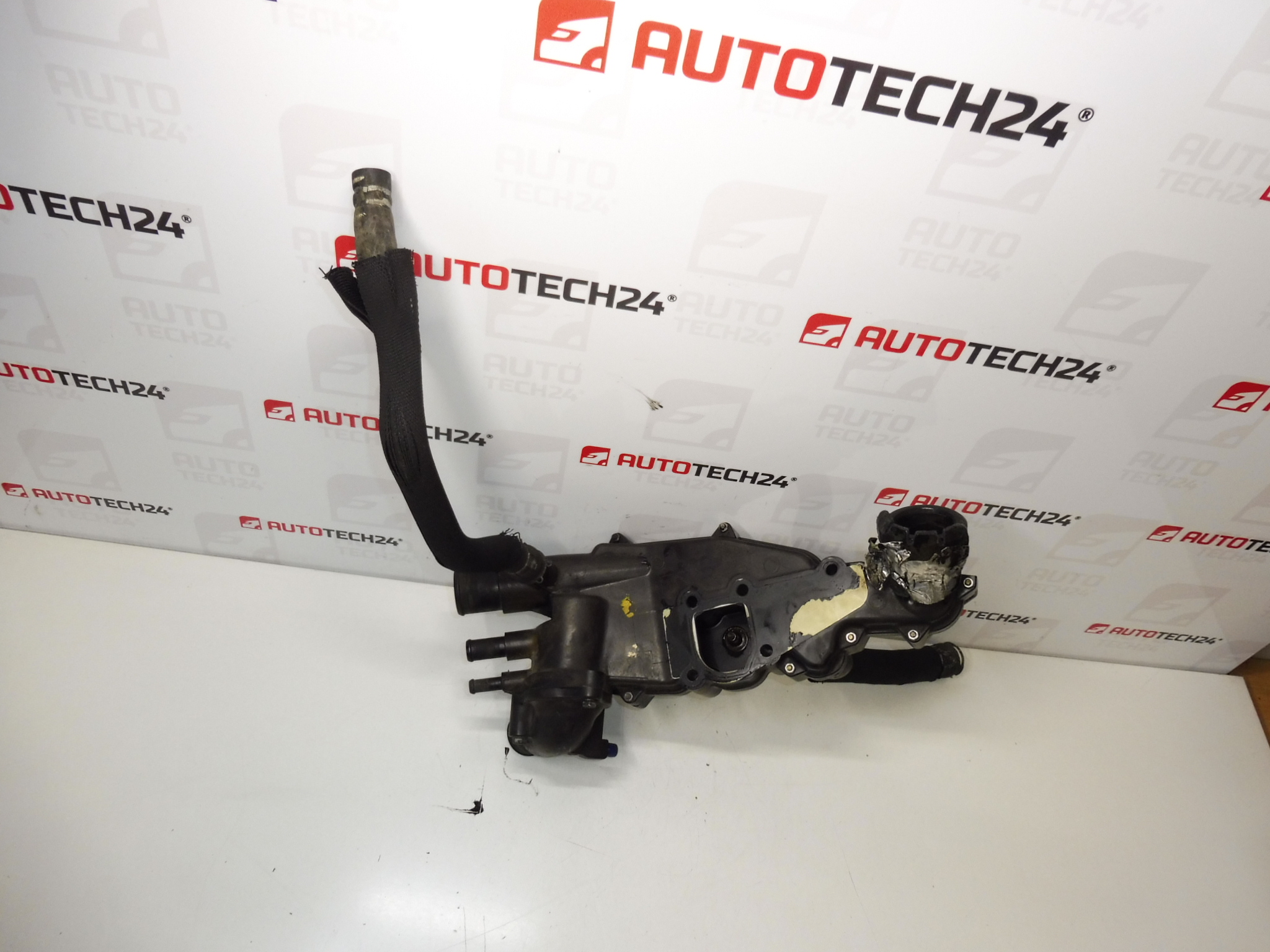 Carcasa termostat Citroën Peugeot 2.2 HDI 9643093480 1336W6