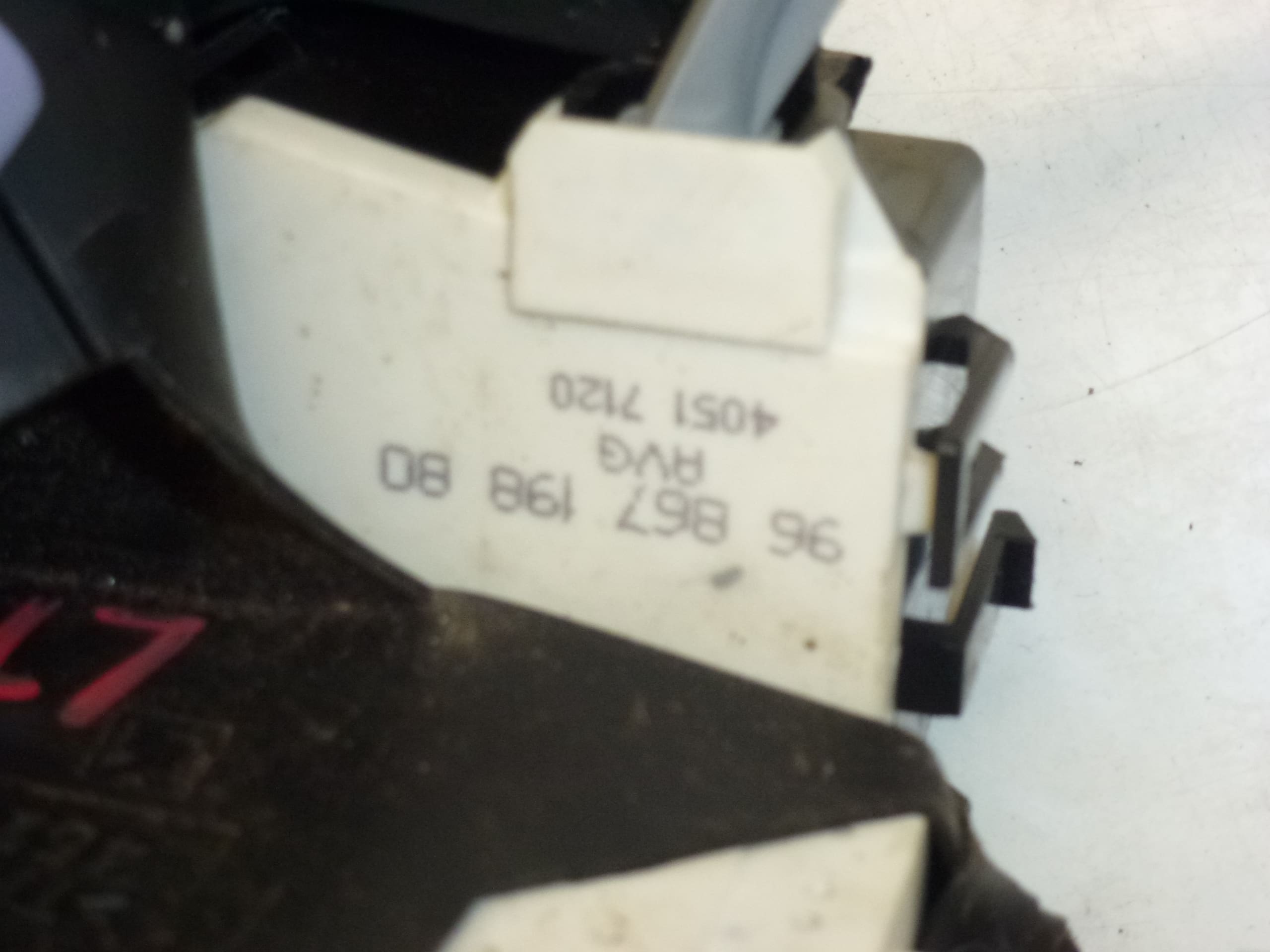 Inchidere portiera fata stanga Citroën C4 9686719880 9135FA