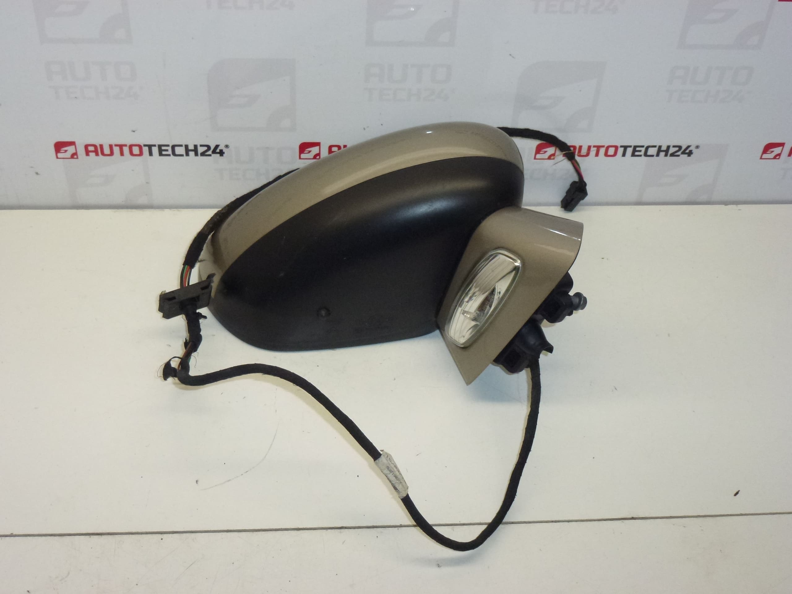 Oglinda retrovizoare dreapta Citroën C4 KCH 9687130977 8154EH