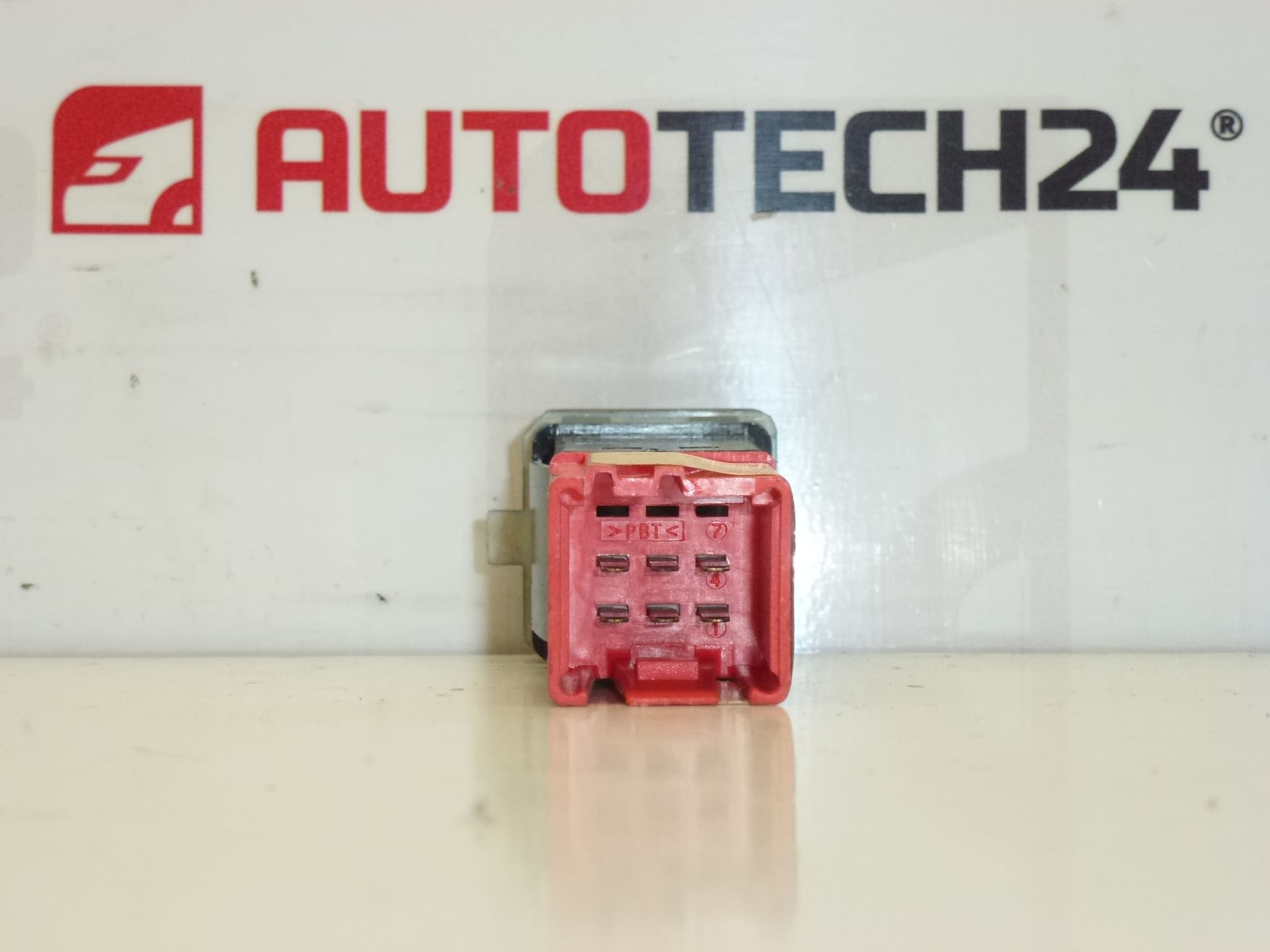 Comutator blocare geam Citroën Xsara Picasso 9649802077 6554EL