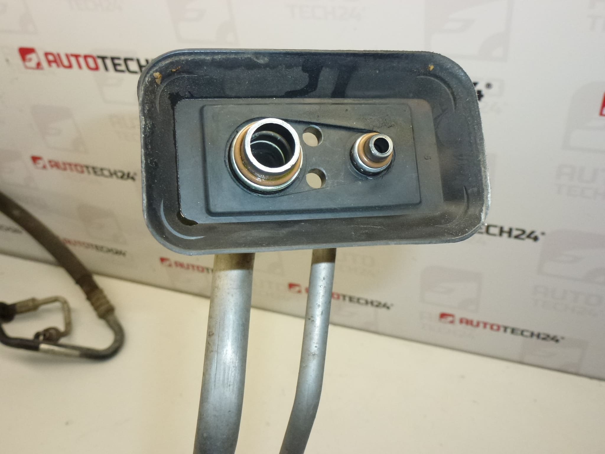 Teava climatizare Citroën Xsara Picasso 1.8 16V 6460C3 6460LR 646059