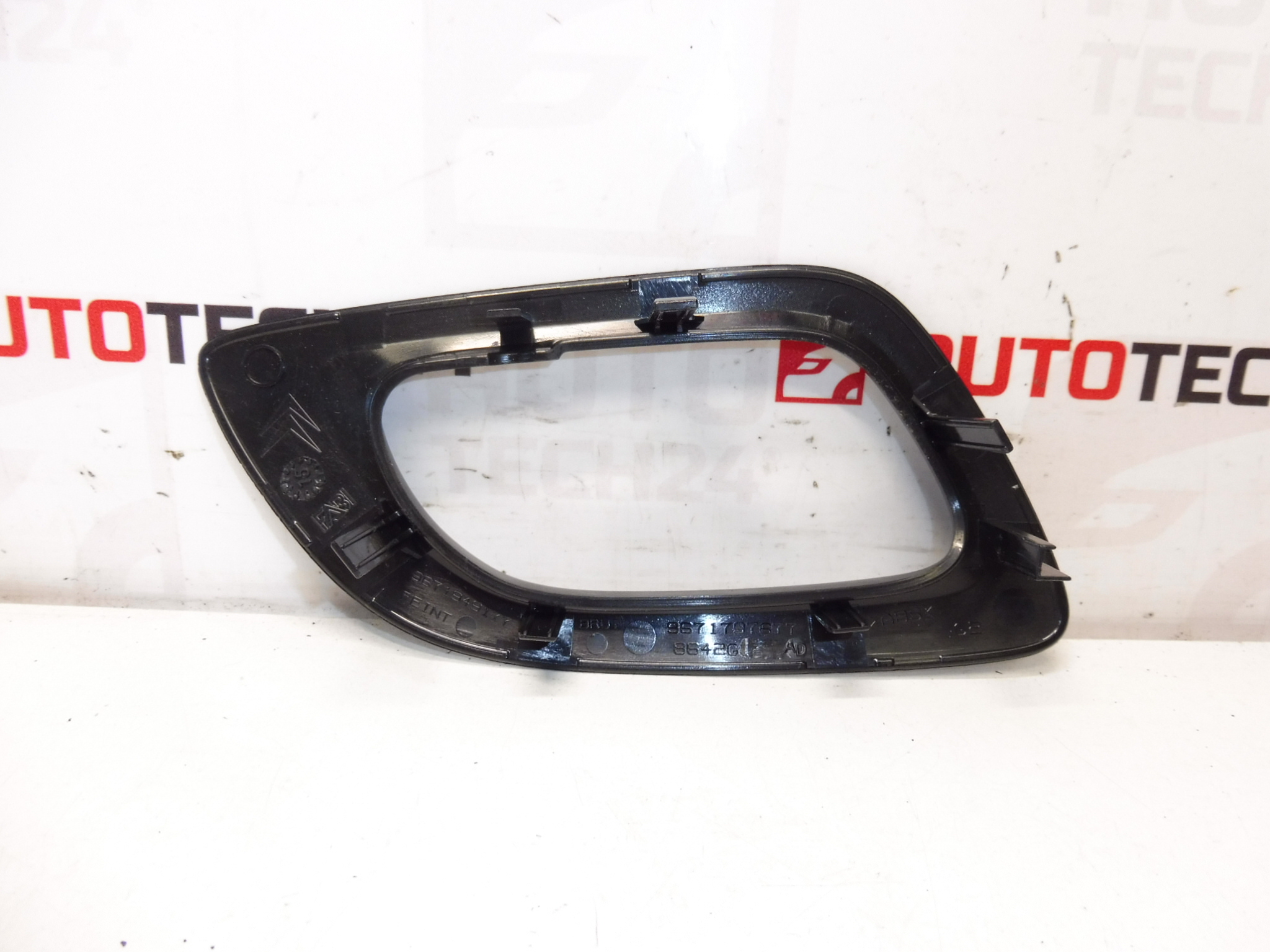 Capac manivelă stânga interior Citroën C4 DS4 9671797677 9671949177 9119JZ