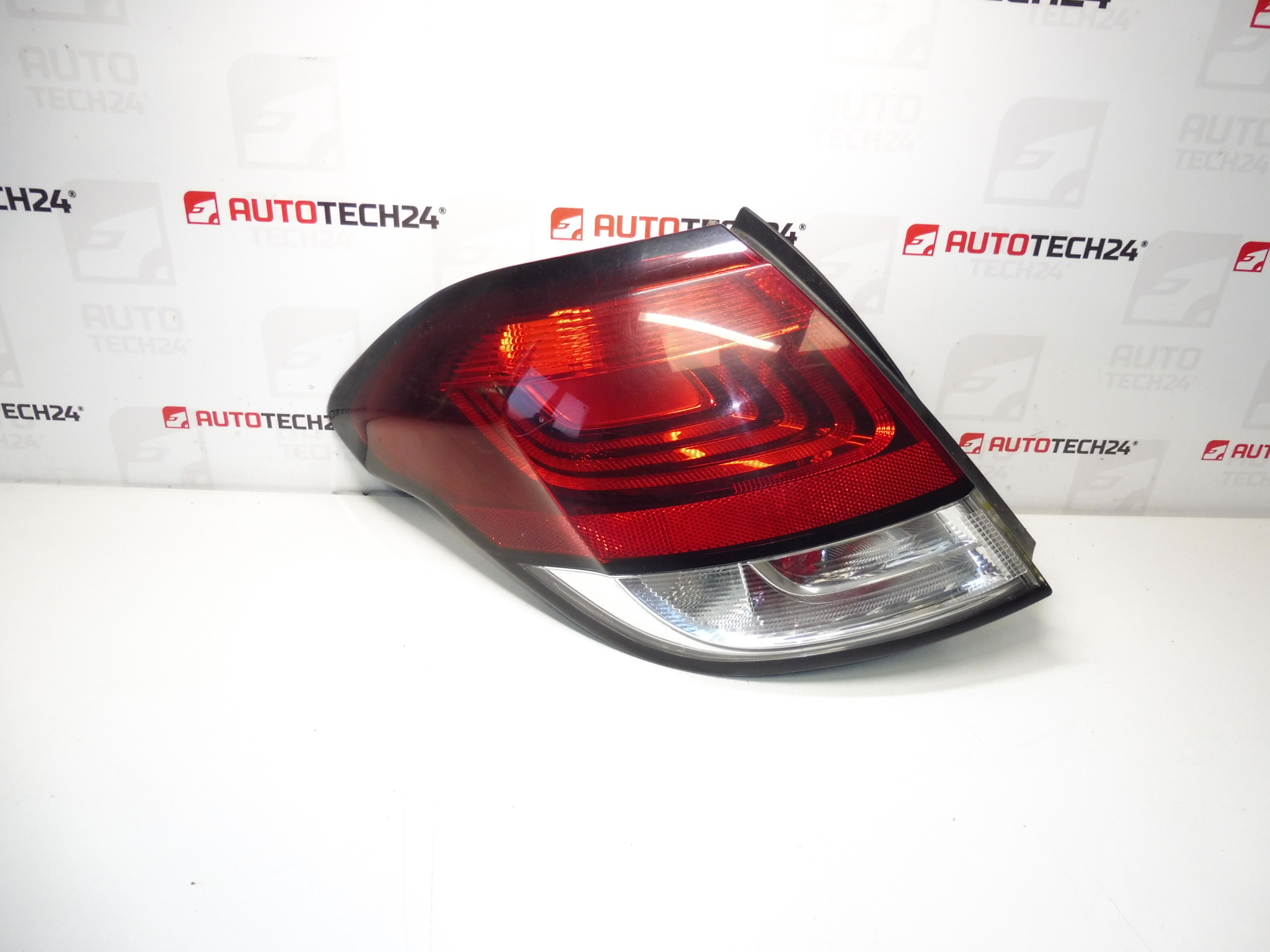 Lampa spate stanga exterior Citroën C4 II 9808624480 9808624680