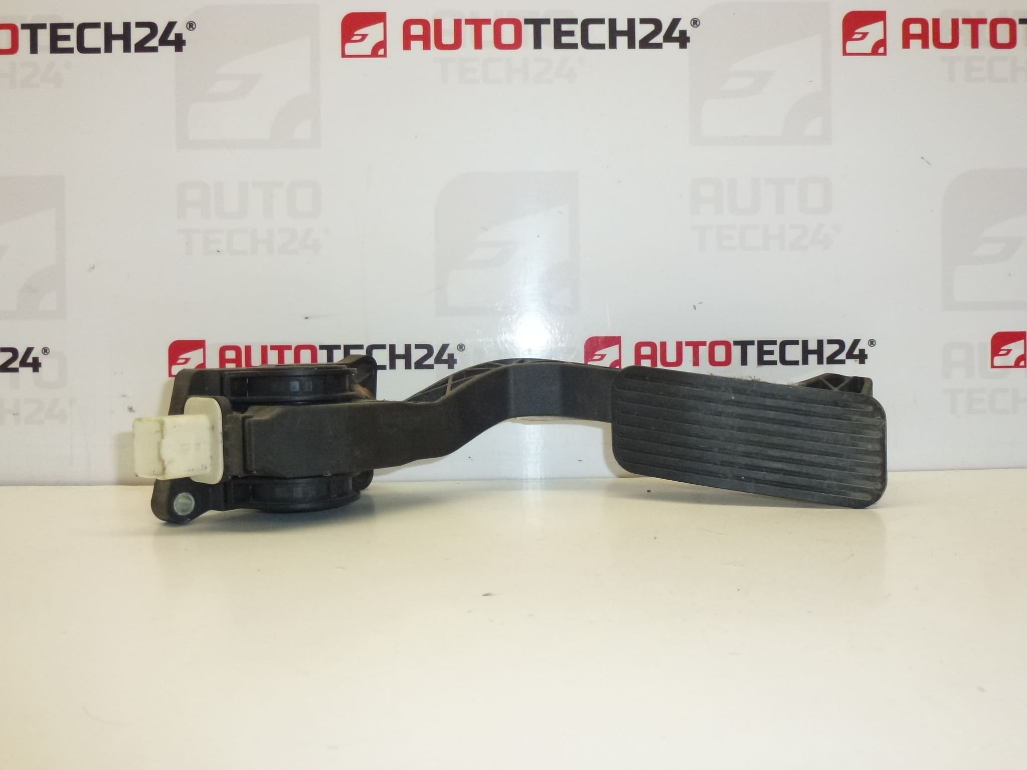 Pedala de gaz Citroën Xsara Bosch 0280752243 9643473180 1601L4