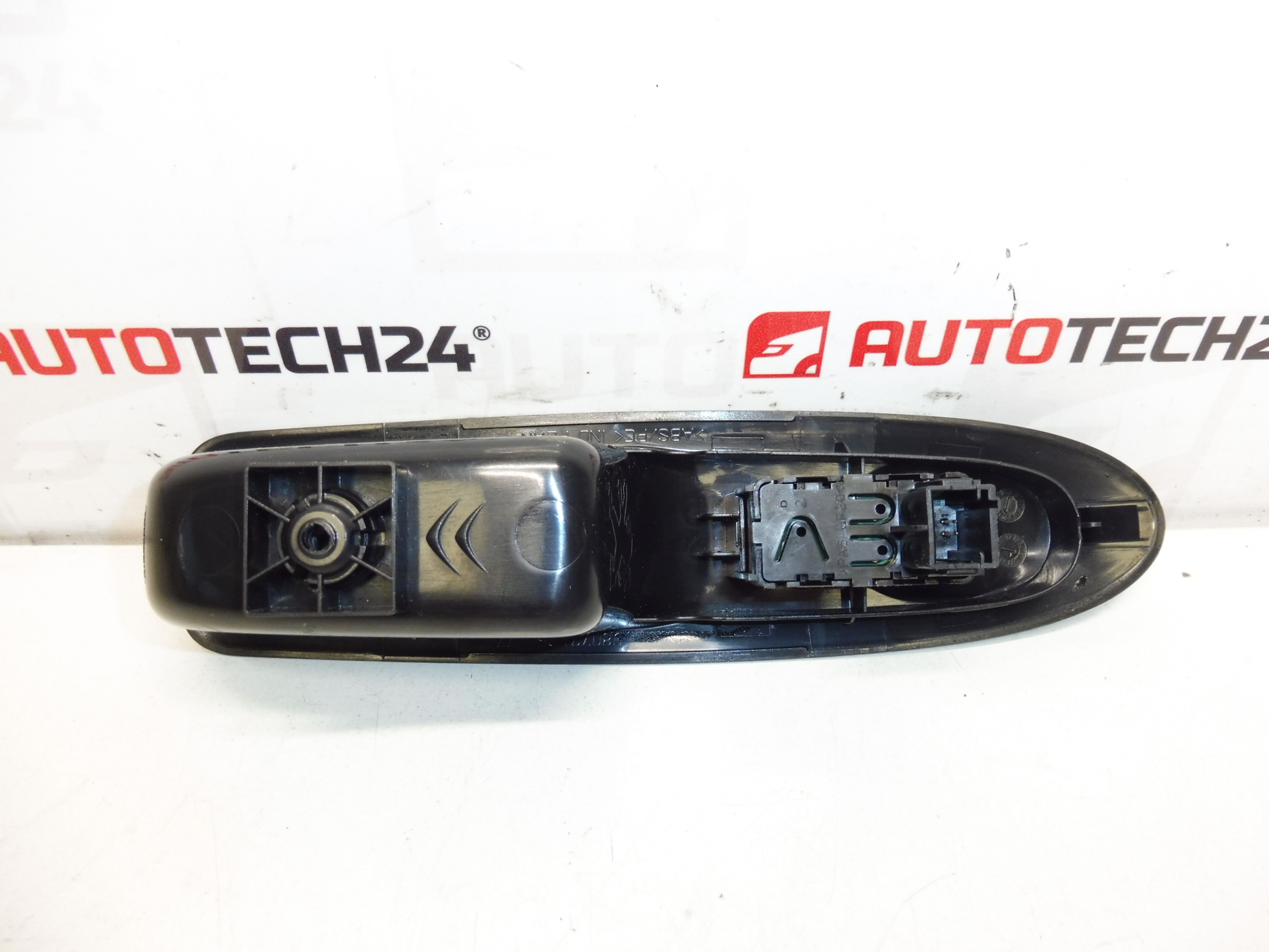 Comandă geam Citroën C4 II DS4 96657926ZD 6490JZ