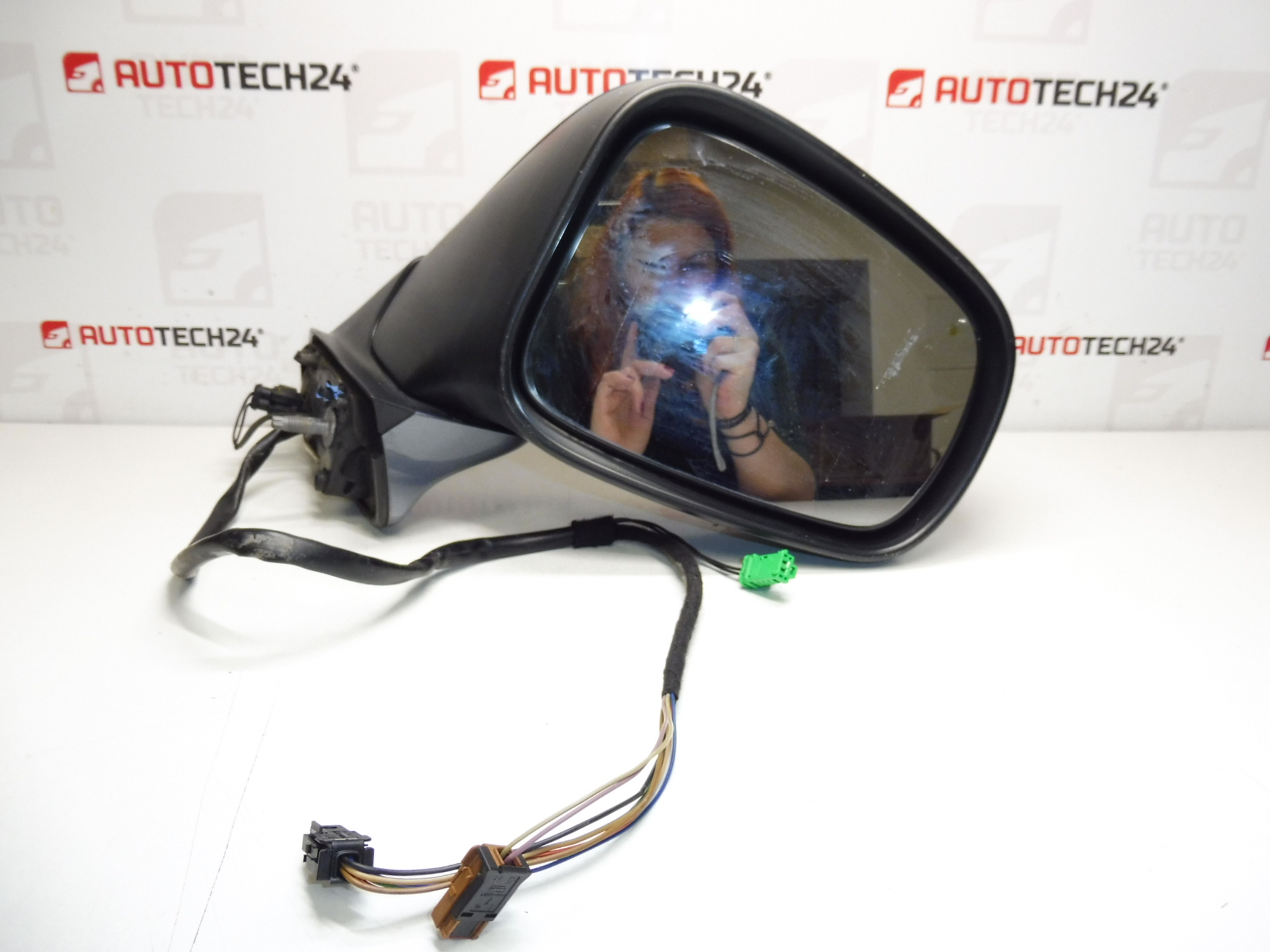 Oglinda retrovizoare pasager EZW Citroën Peugeot 14400785ZW 8154CR