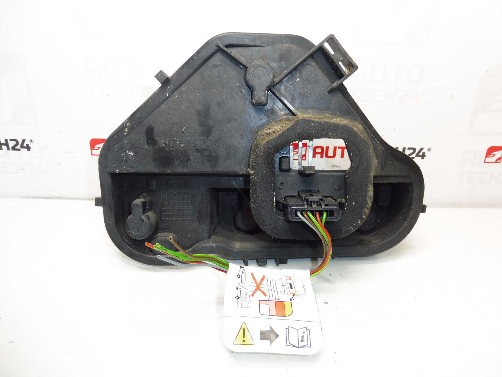 Petrecere cu lămpi din spate din spate cu balamale Citroën C3 III 9812257480