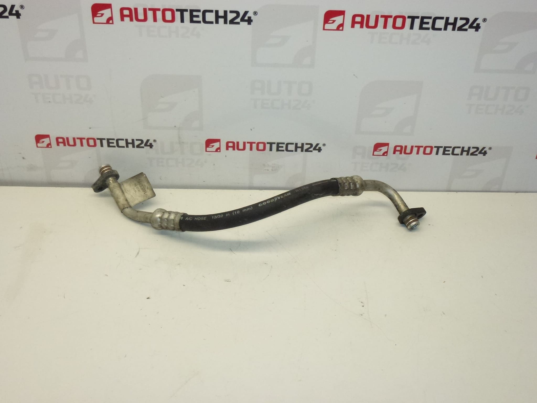 Conducta climatizare Citroën Peugeot 9653106980 64777
