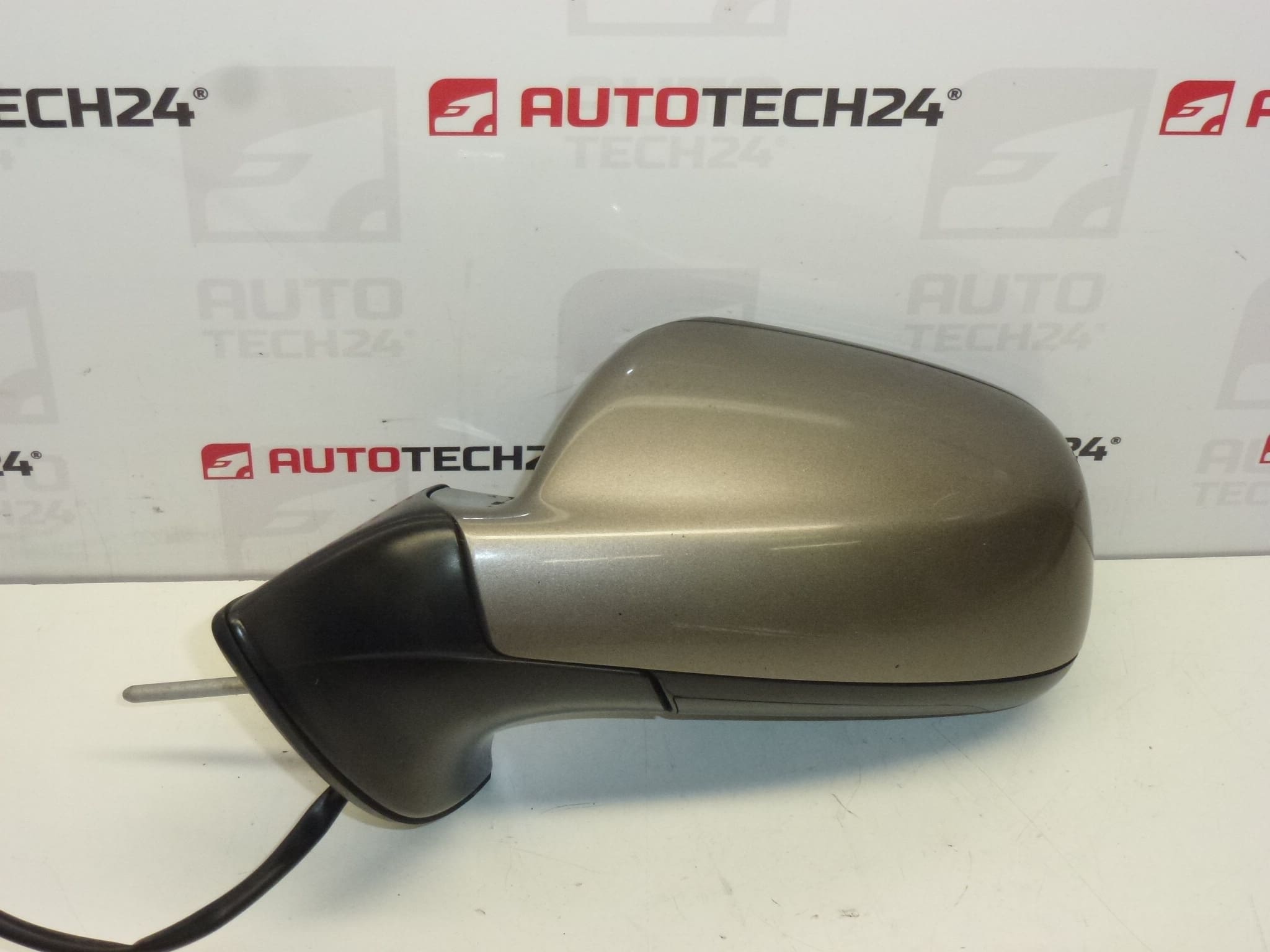 Oglinda retrovizoare stanga KDAC Peugeot 407 8149VF