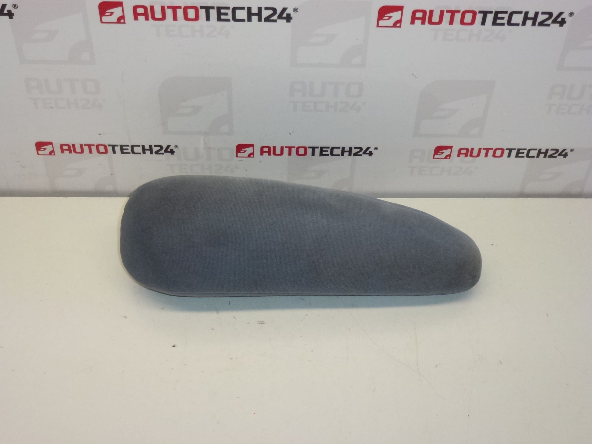 Cotiera dreapta Citroën Peugeot 896982