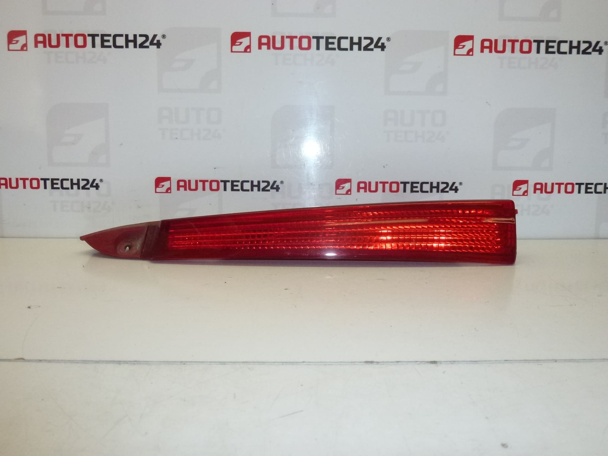 Reflector spate stânga Citroën C4 9655863880 6350T9