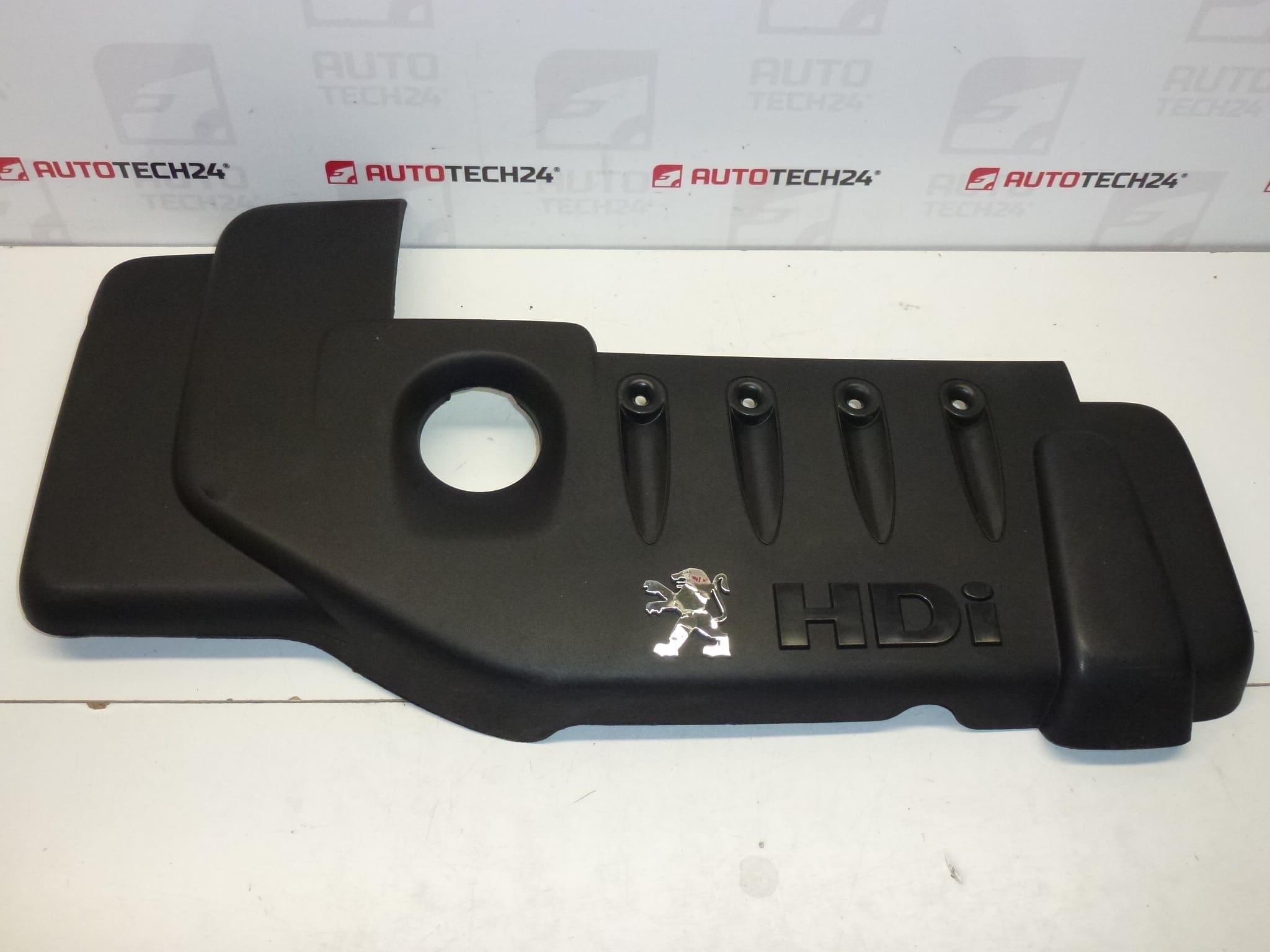 Capac motor 1.4 HDI Citroën 9645982780 013742