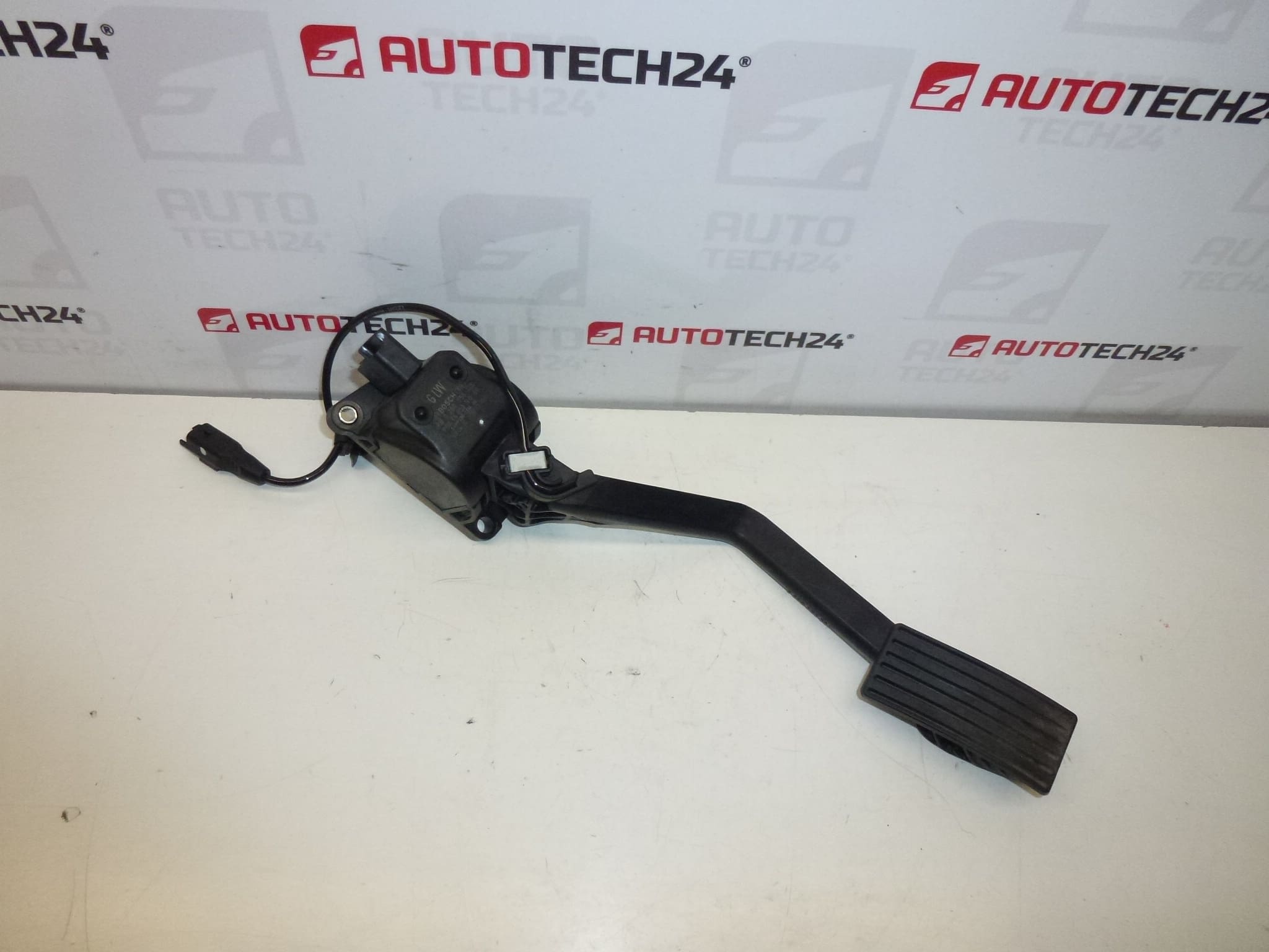 Pedala de acceleratie Citroën Peugeot Bosch 1601Z0 1601EK