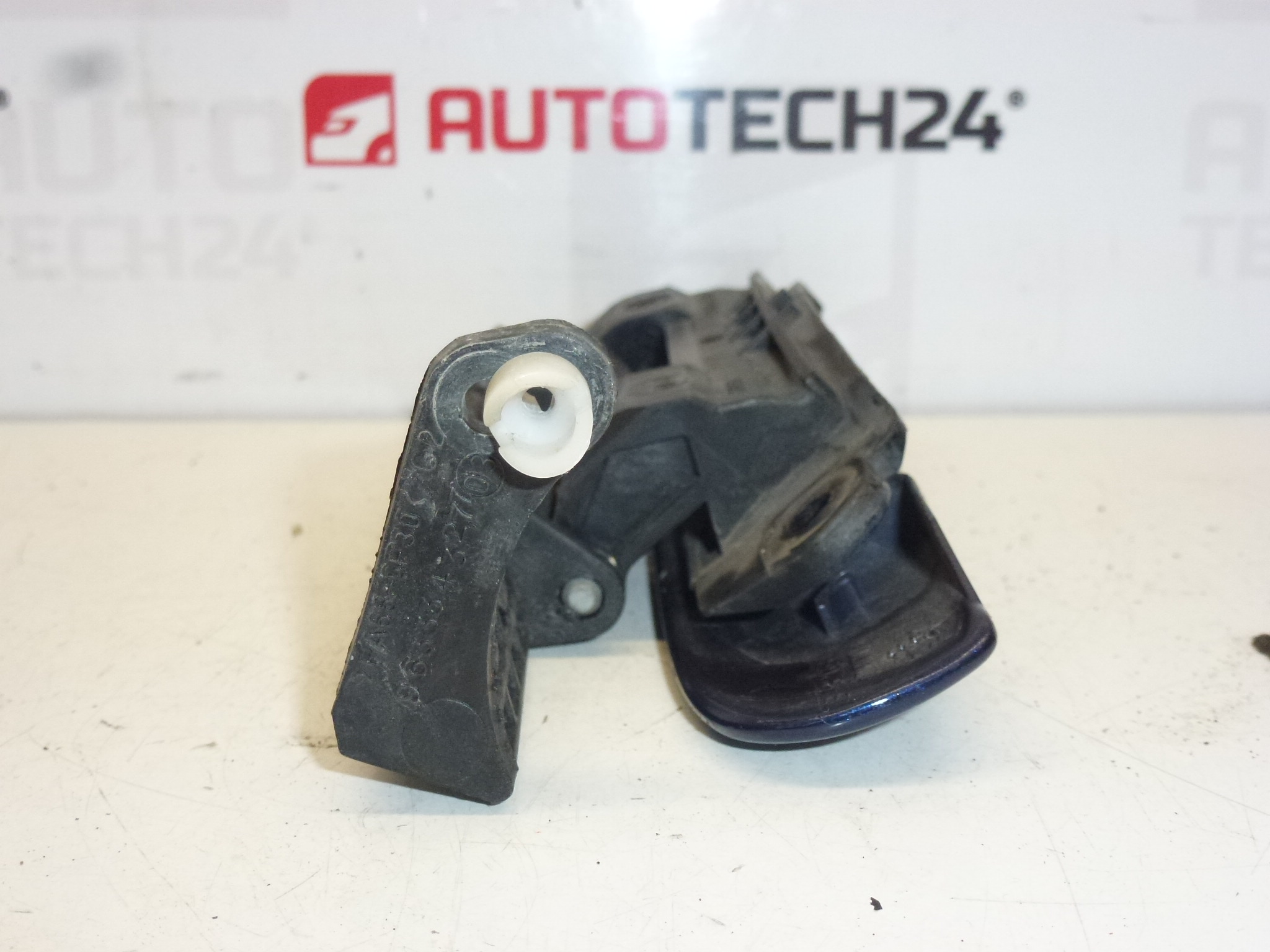 Mâner ușă stânga Citroën Xsara Picasso albastru 9101R8