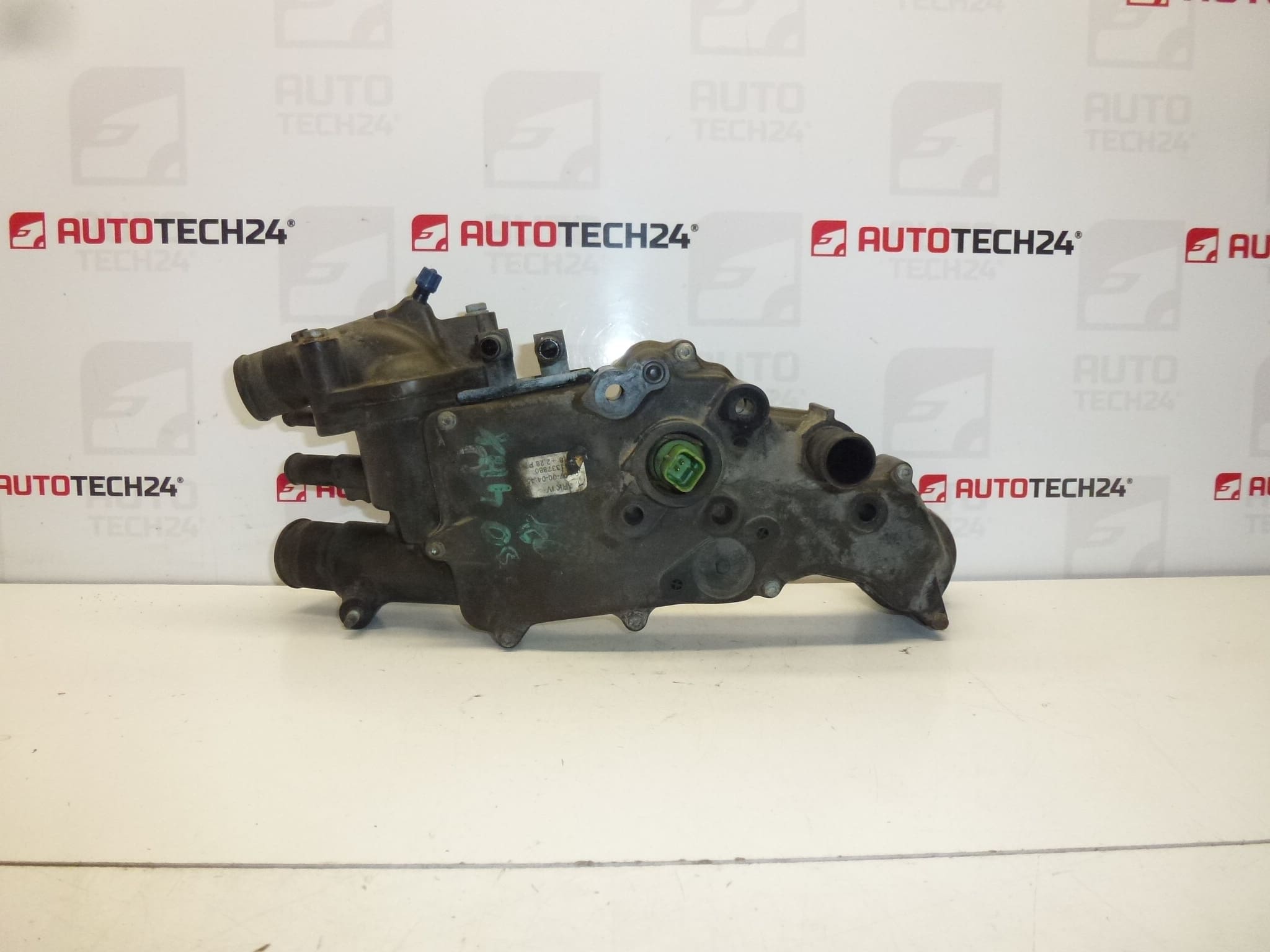 Carcasa termostat Citroën Peugeot 2.2 HDI 9641337880 1336R3