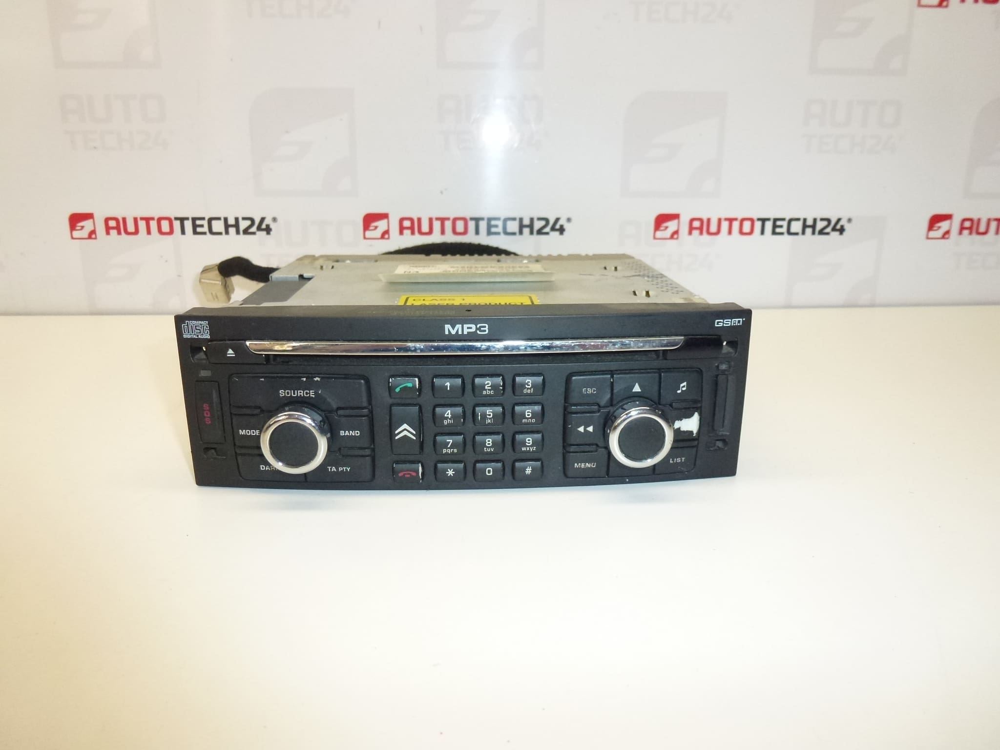 Radio auto Citroën Peugeot RT3-B5-N3 96640239XT 6574T8