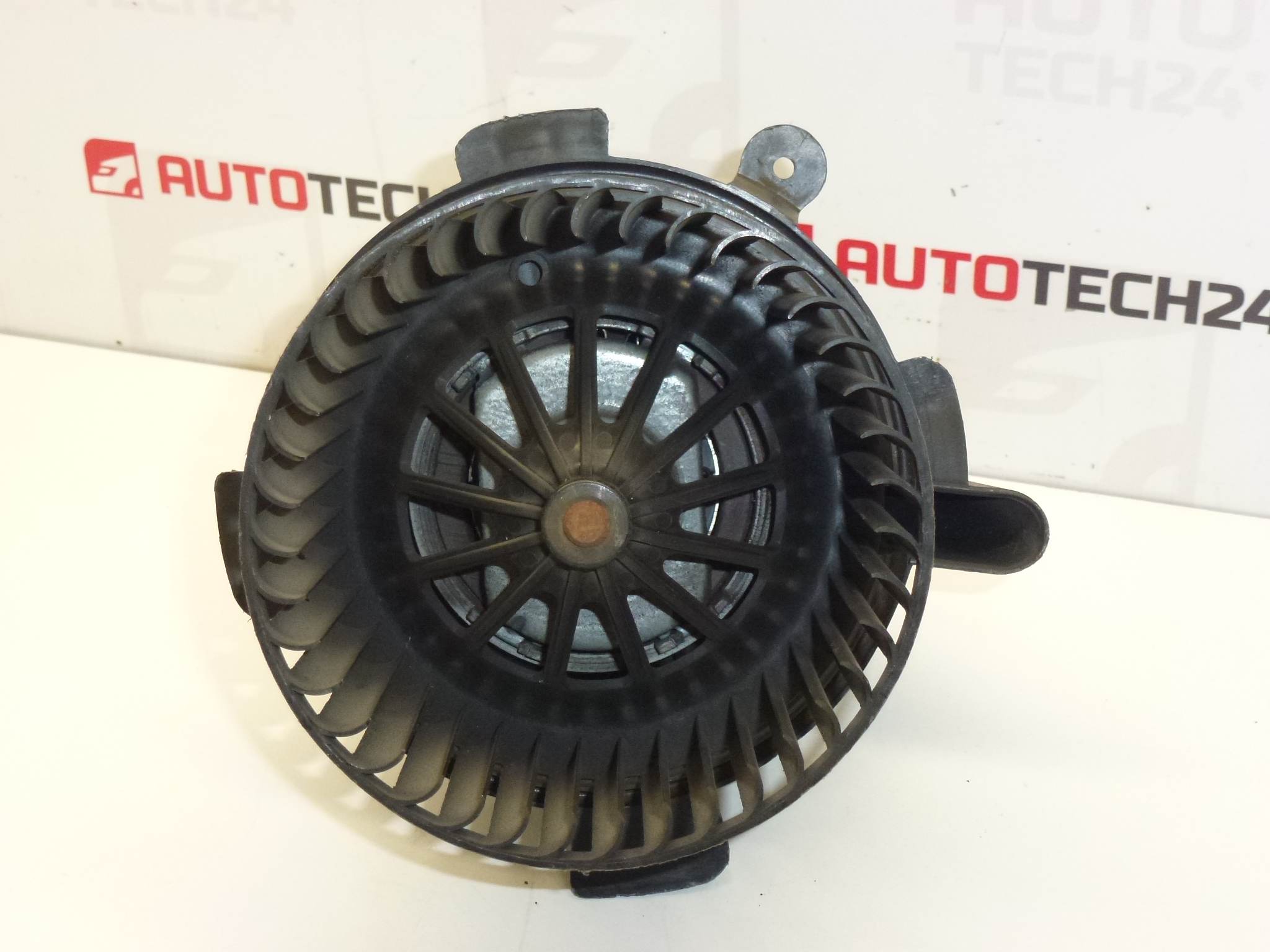 Ventilator de incalzire BEHR Citroën C4 Peugeot 307 II B9506 6441S6