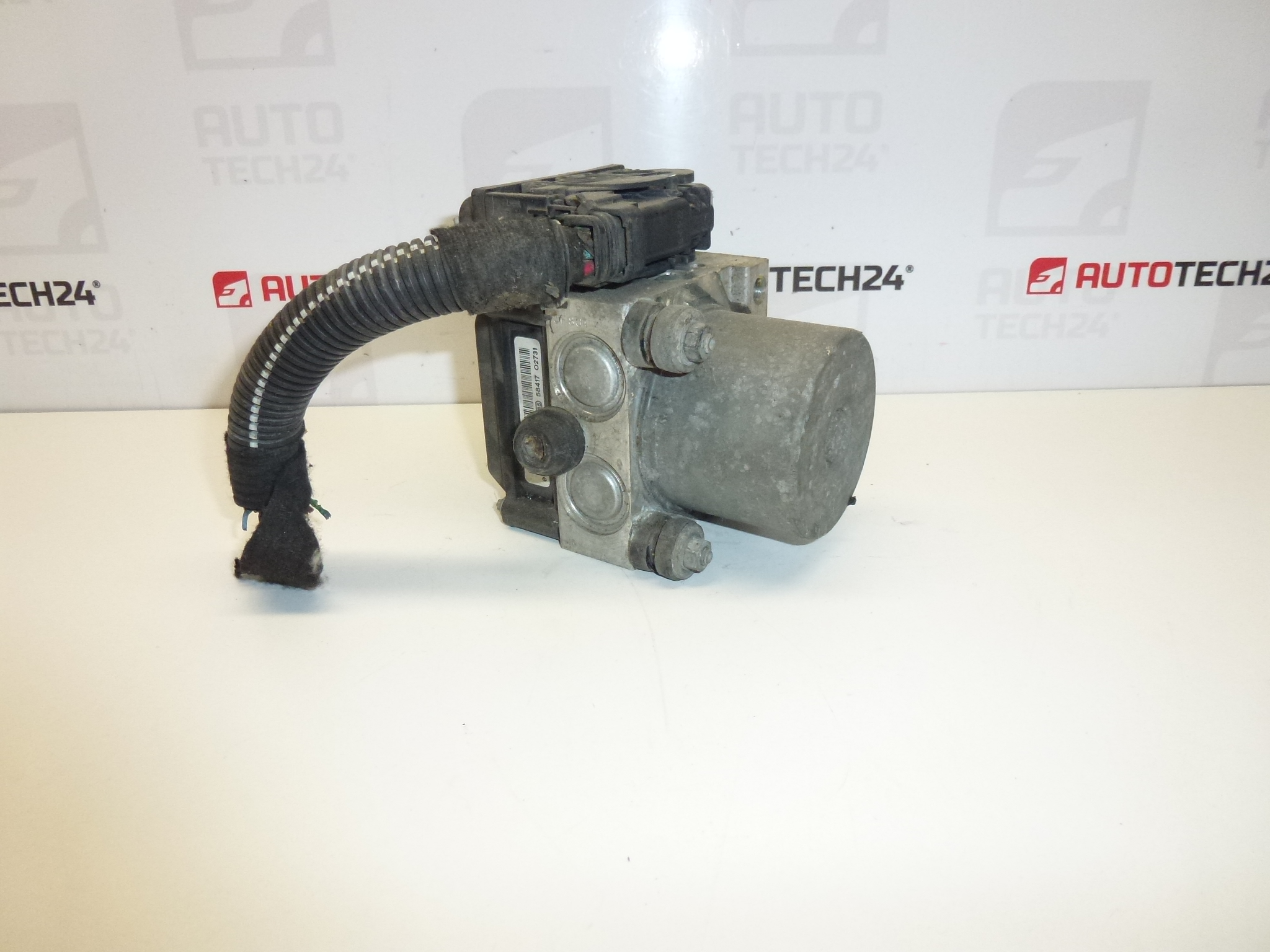 Pompa ABS + cablaj Citroën C4 Peugeot 307 9657352780 4541J1