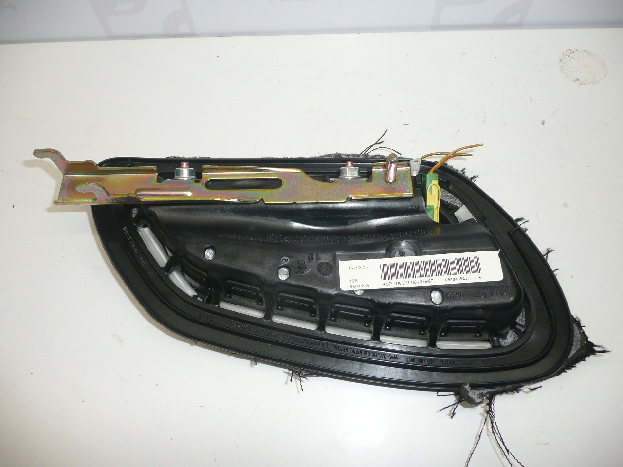 Airbag scaun dreapta Peugeot 206 96484354ZR 8216AA