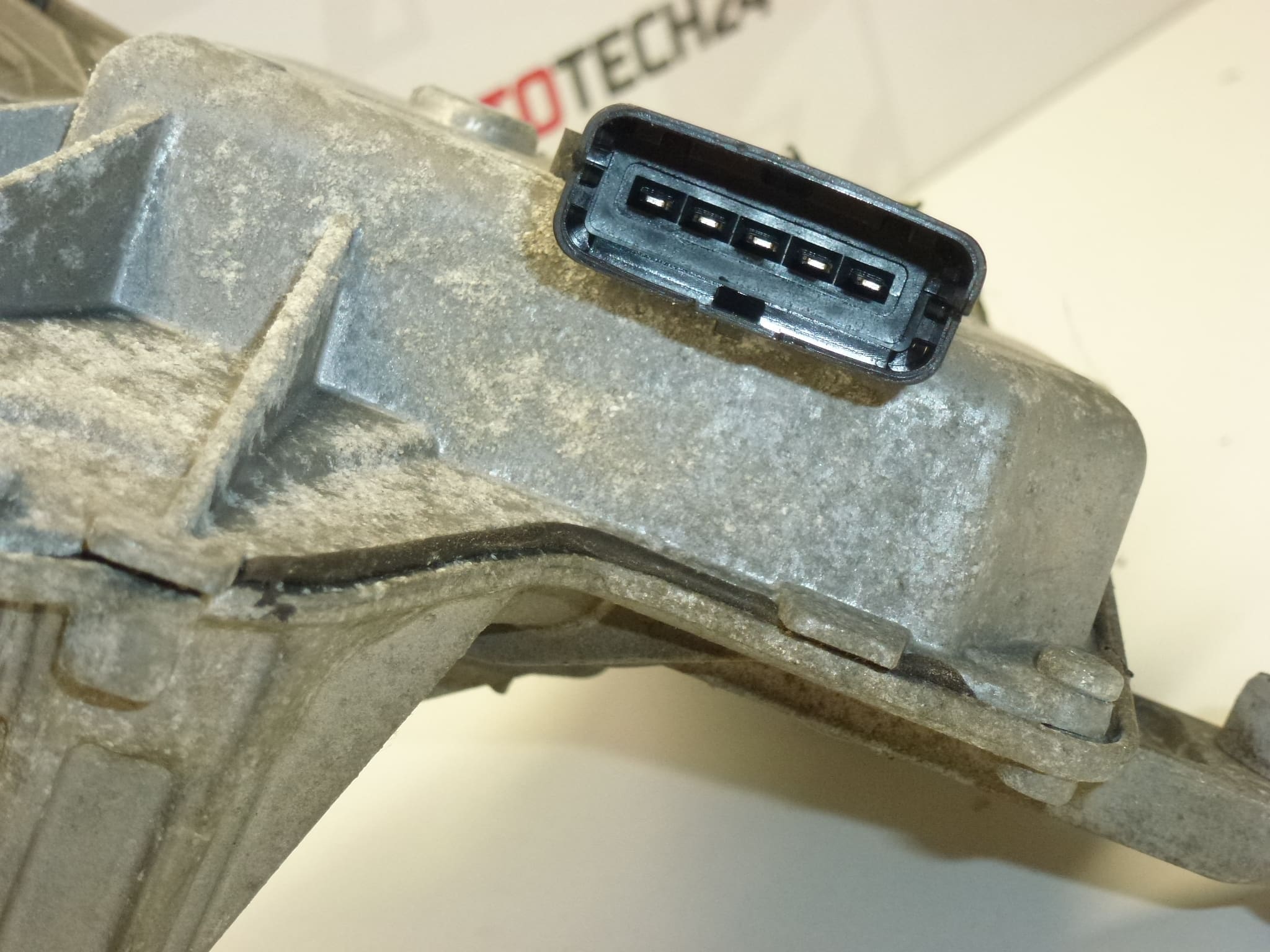 Motorul ștergătorului stâng Citroën C4 Picasso 9687621780 6405NH - imagine 2