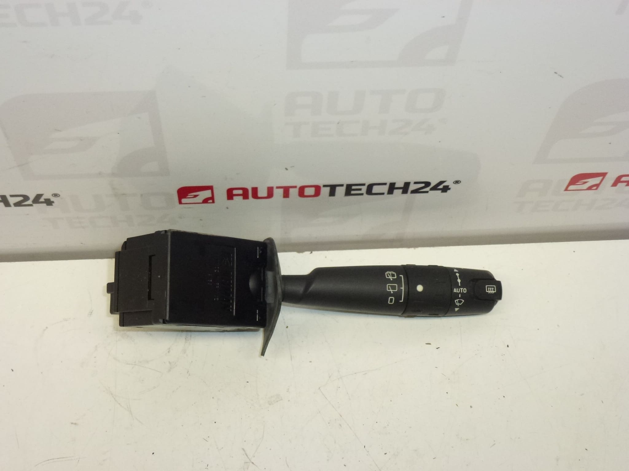 Driver ștergător Citroën Peugeot 96247562ZL 6239H6