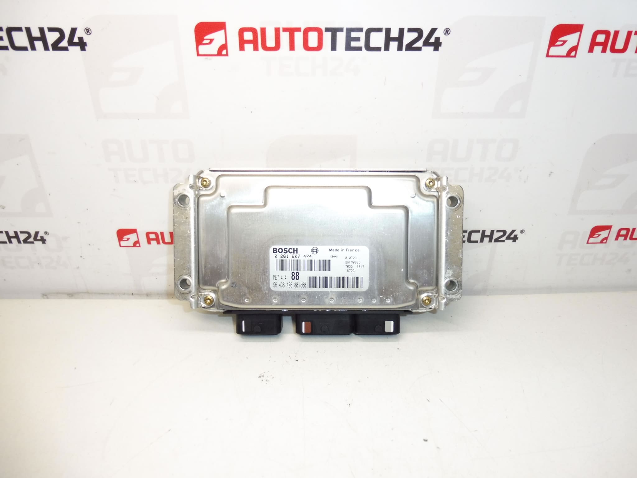 ECU Bosch ME7.4.4 0261207474 9643840680