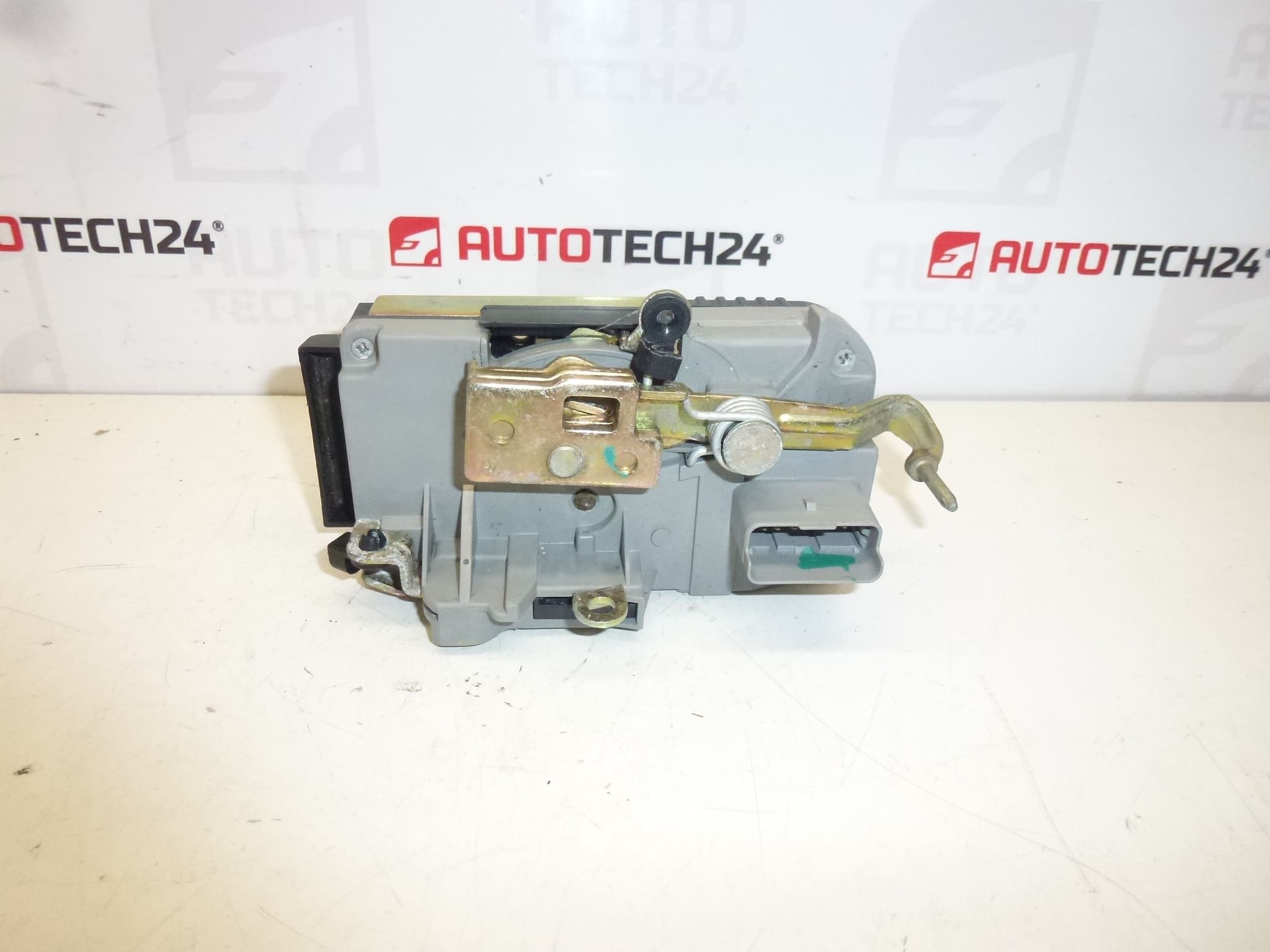 Inchidere electrica usa dreapta Citroën C8 Peugeot 807 9136L8