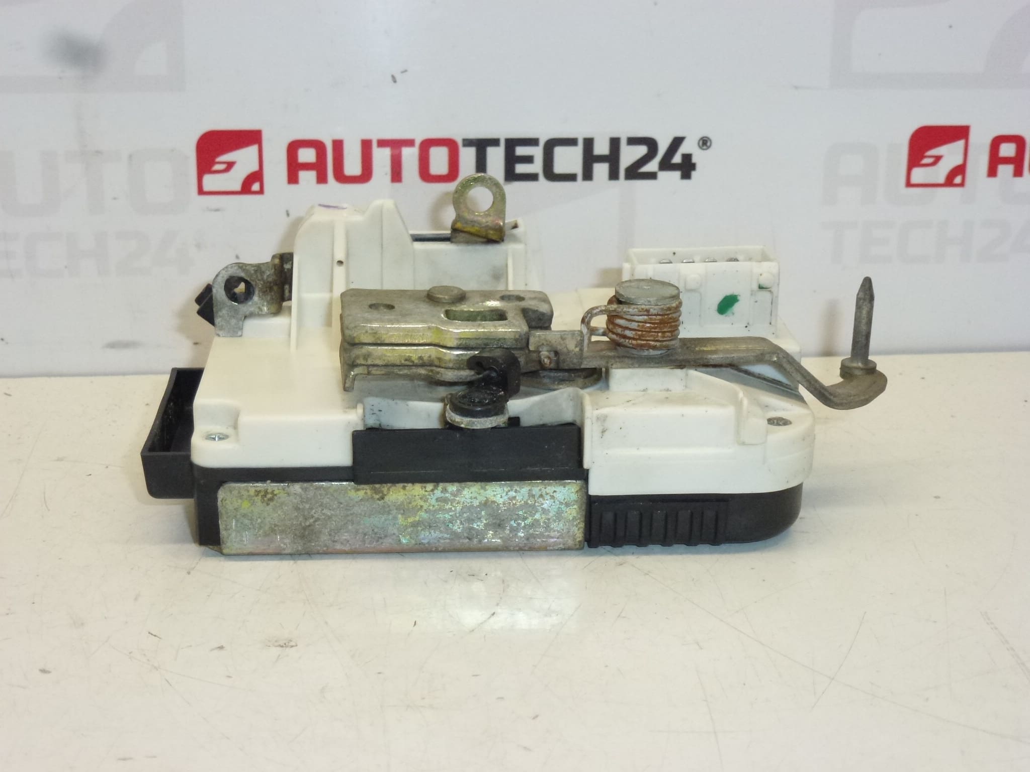 Zámek Ușii Frontale Stângi Citroën Peugeot 9135L5 - imagine 2