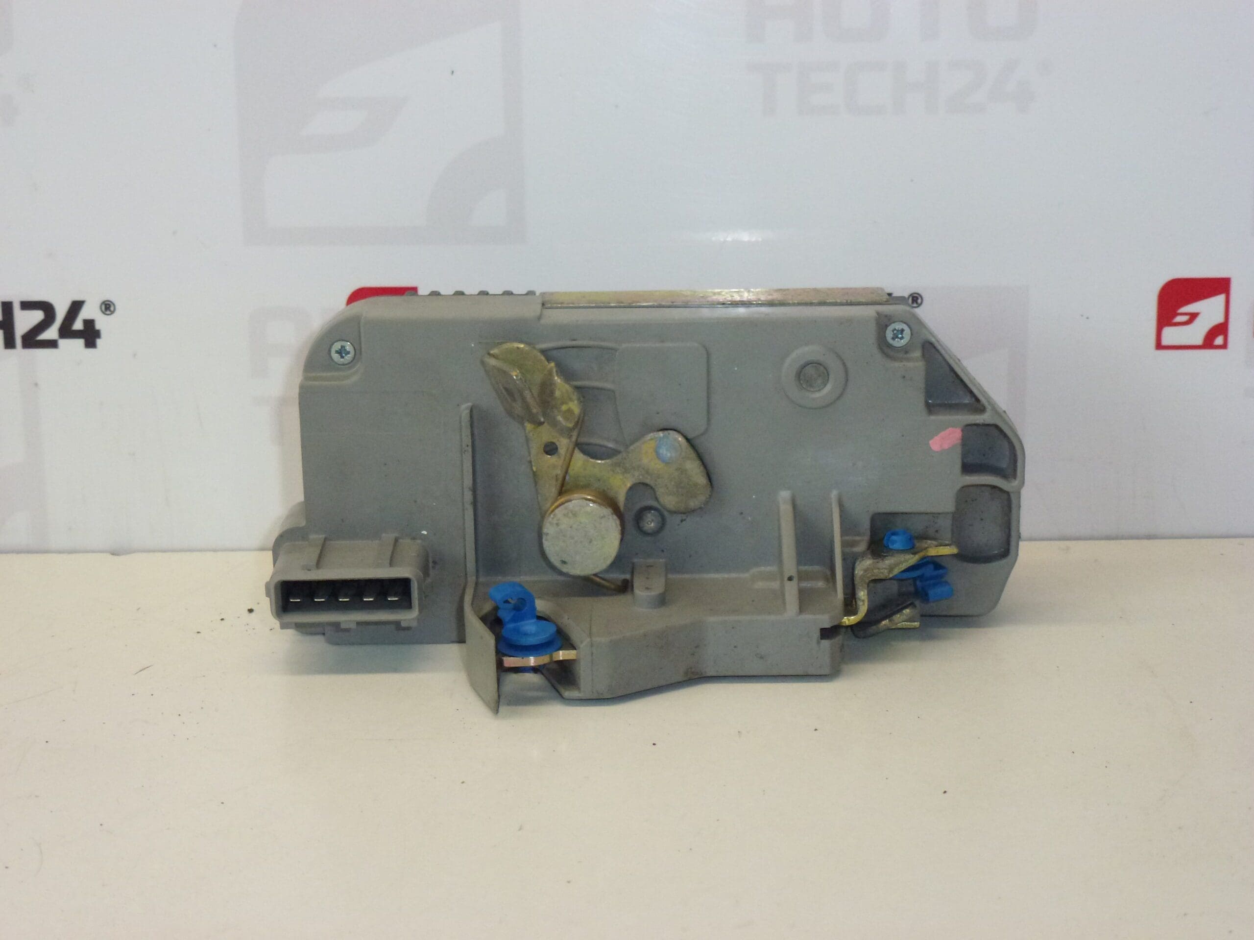 Inchidere portiera spate stanga Citroën Peugeot 913744