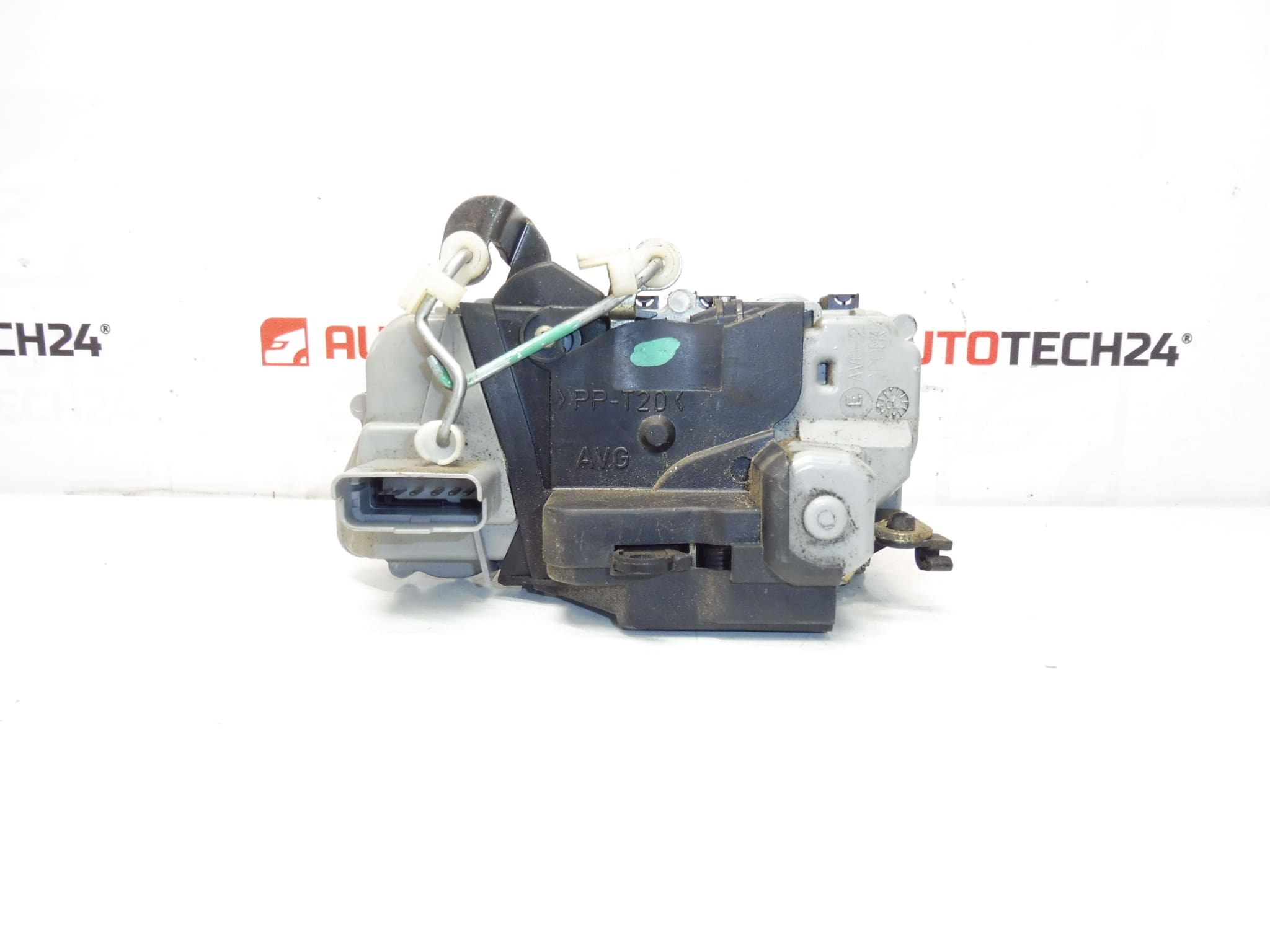 Lock Block Block Peugeot 307 cu 3 uși 9135K4