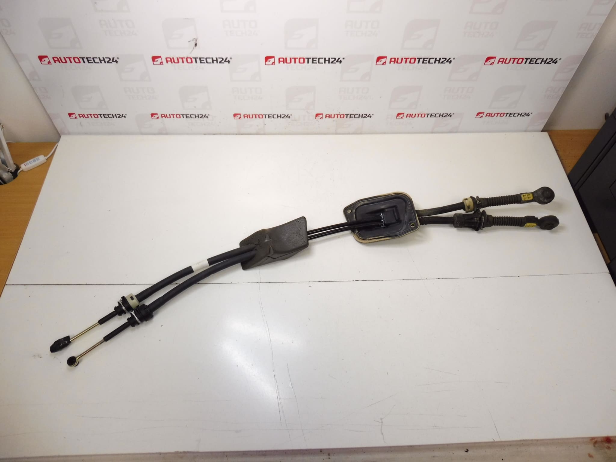 Maneta schimbator Citroën Xsara Picasso 2444P4