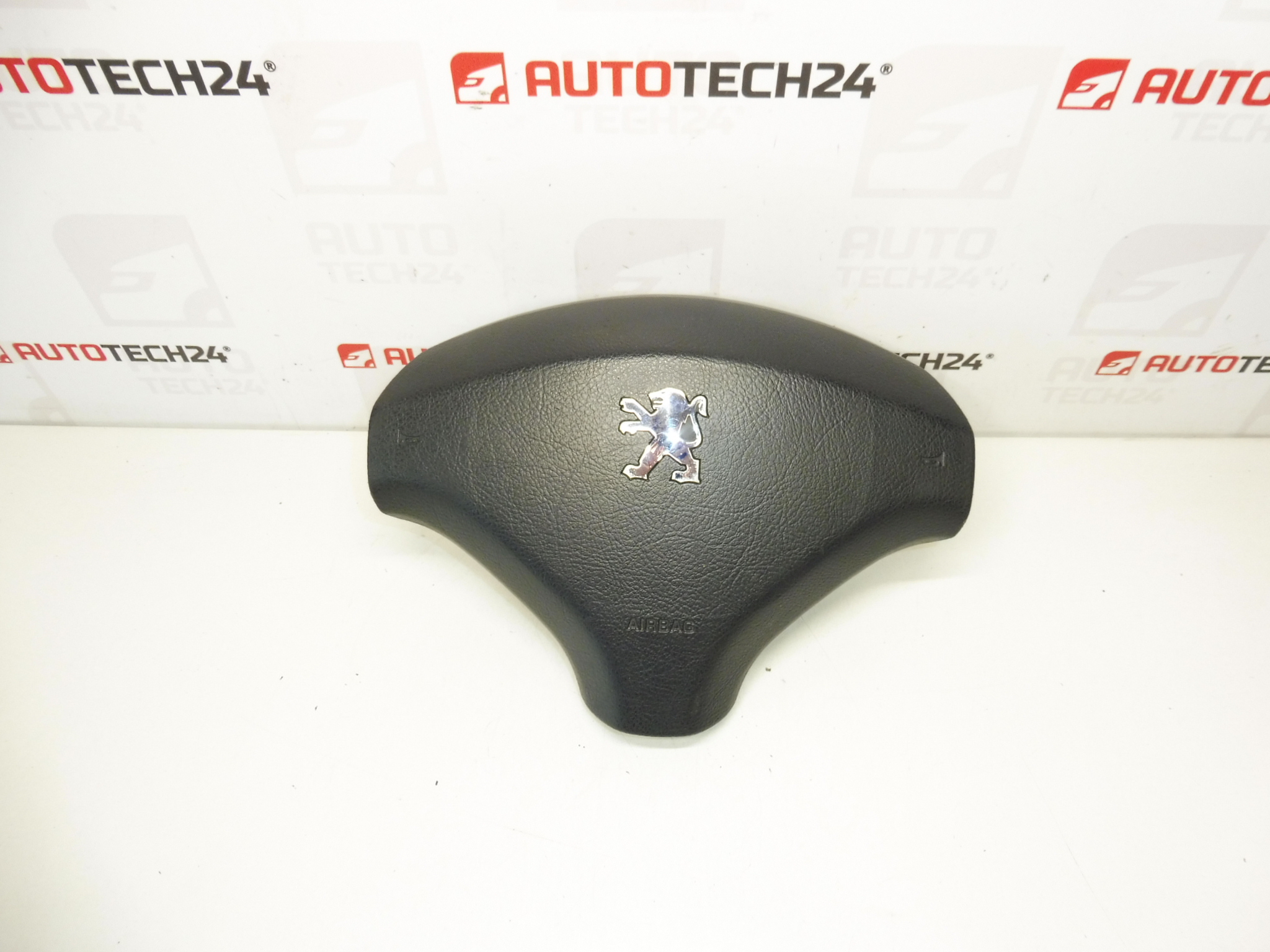 Airbag șofer Peugeot 3008 5008 96845302ZE 4112PF