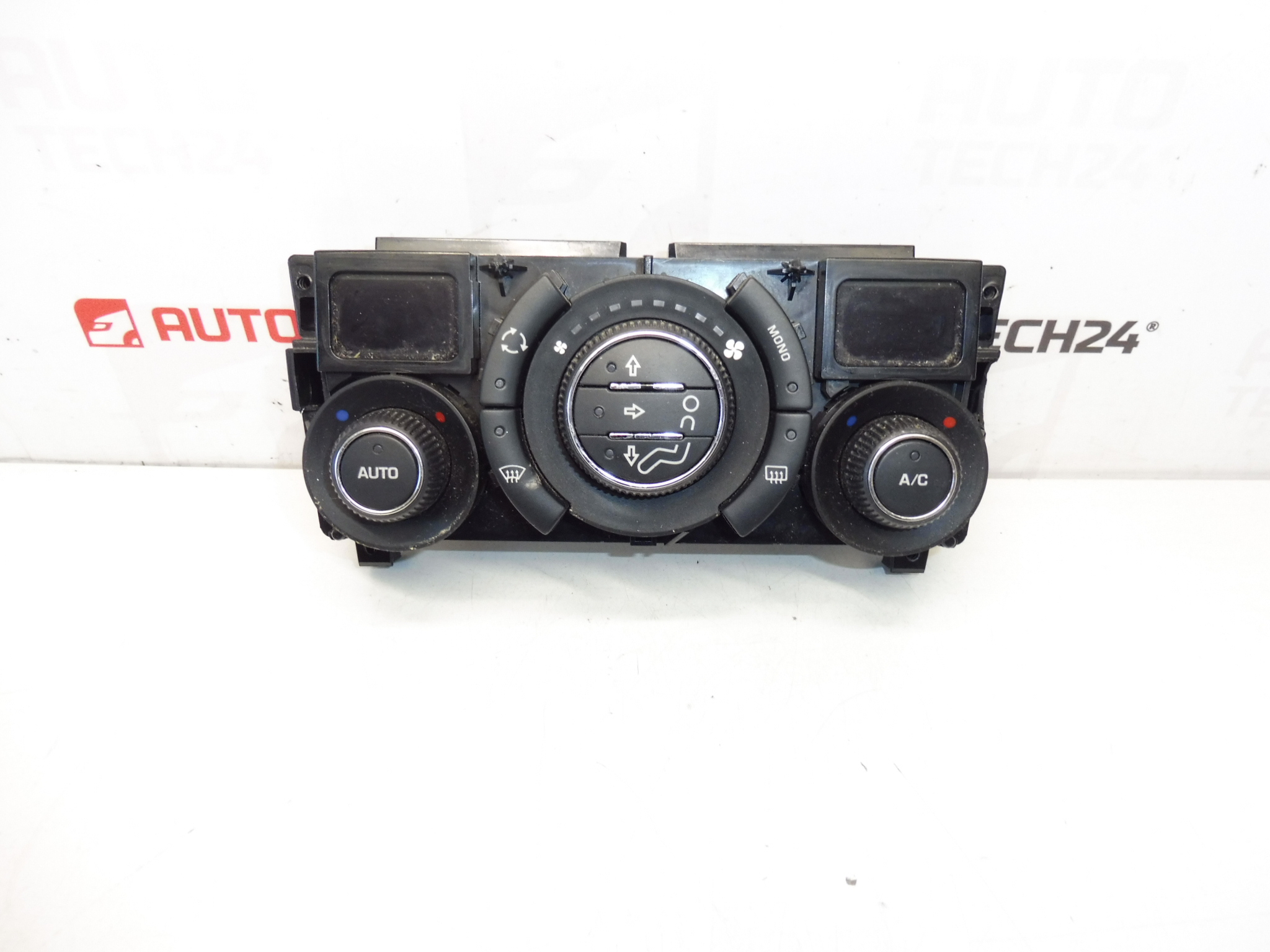 Control incalzire si aer conditionat Peugeot 308 96718462XT 6452S2