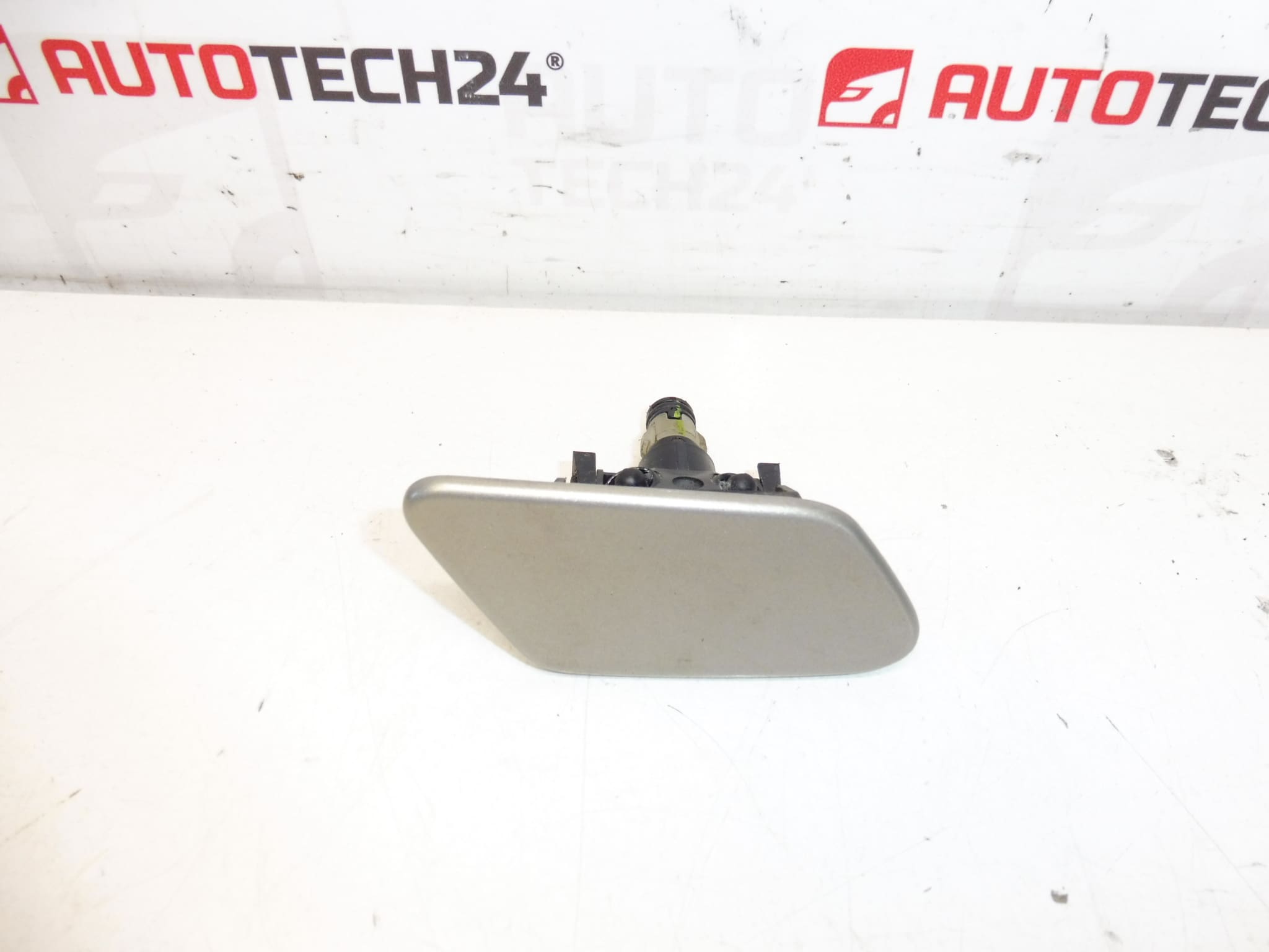 Duză de spălare cu capac de lumină reală KDD Citroën C8 6438K3 6438K7