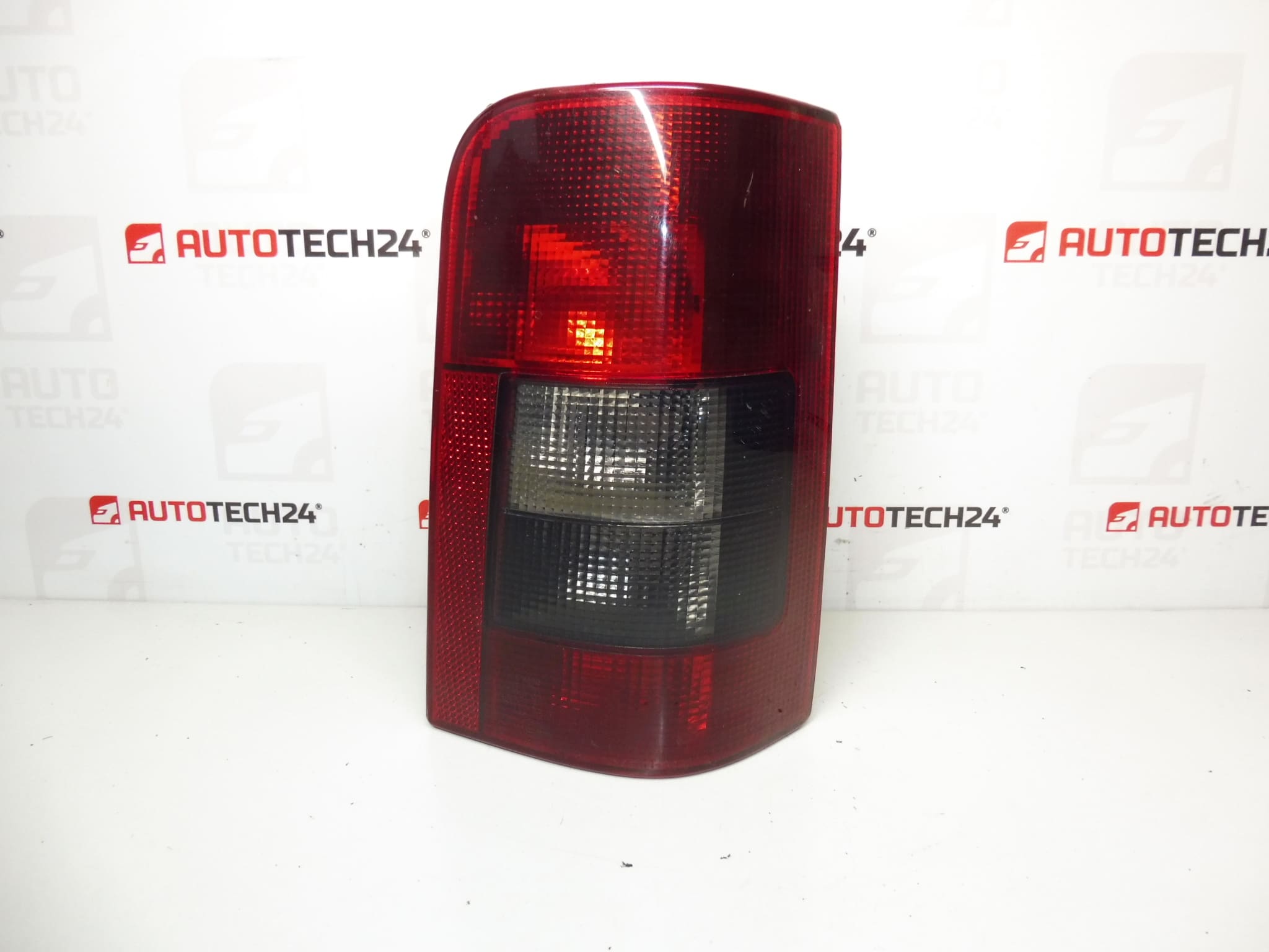 Lampa spate dreapta Citroën Peugeot 6351J1 6351H2