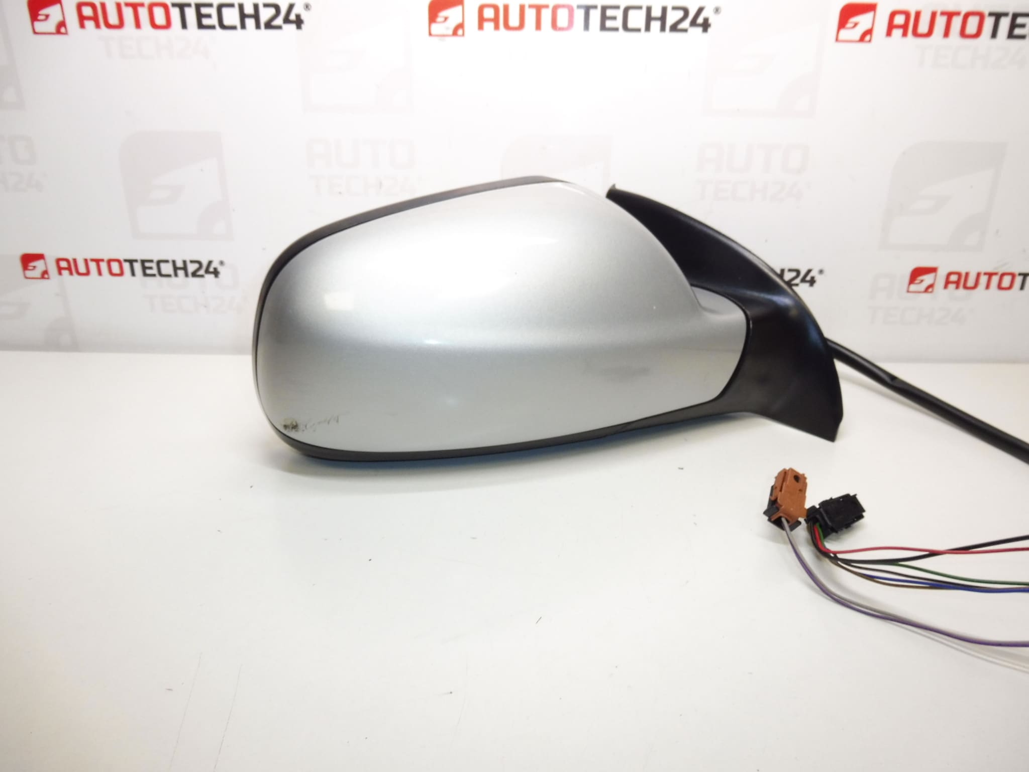 Oglinda dreapta rabatabil electric EZRC Peugeot 307 8149VT