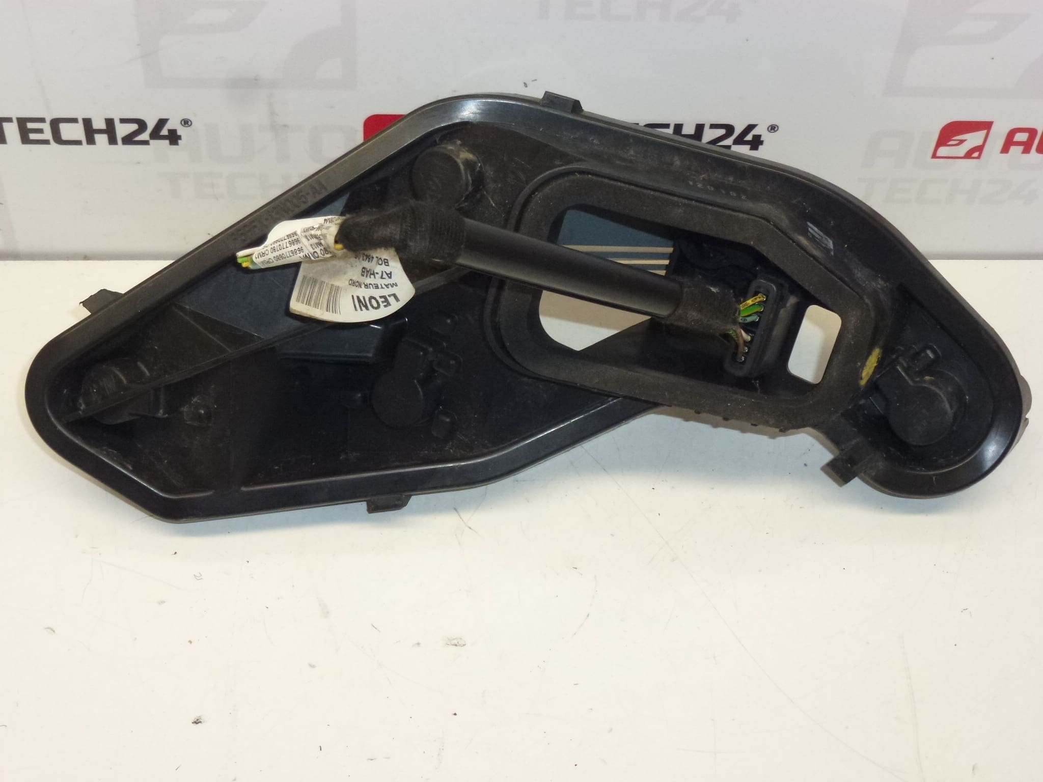 Soclu pentru becuri lampă spate stânga + cablu Peugeot 207 6350Y7 - imagine 2