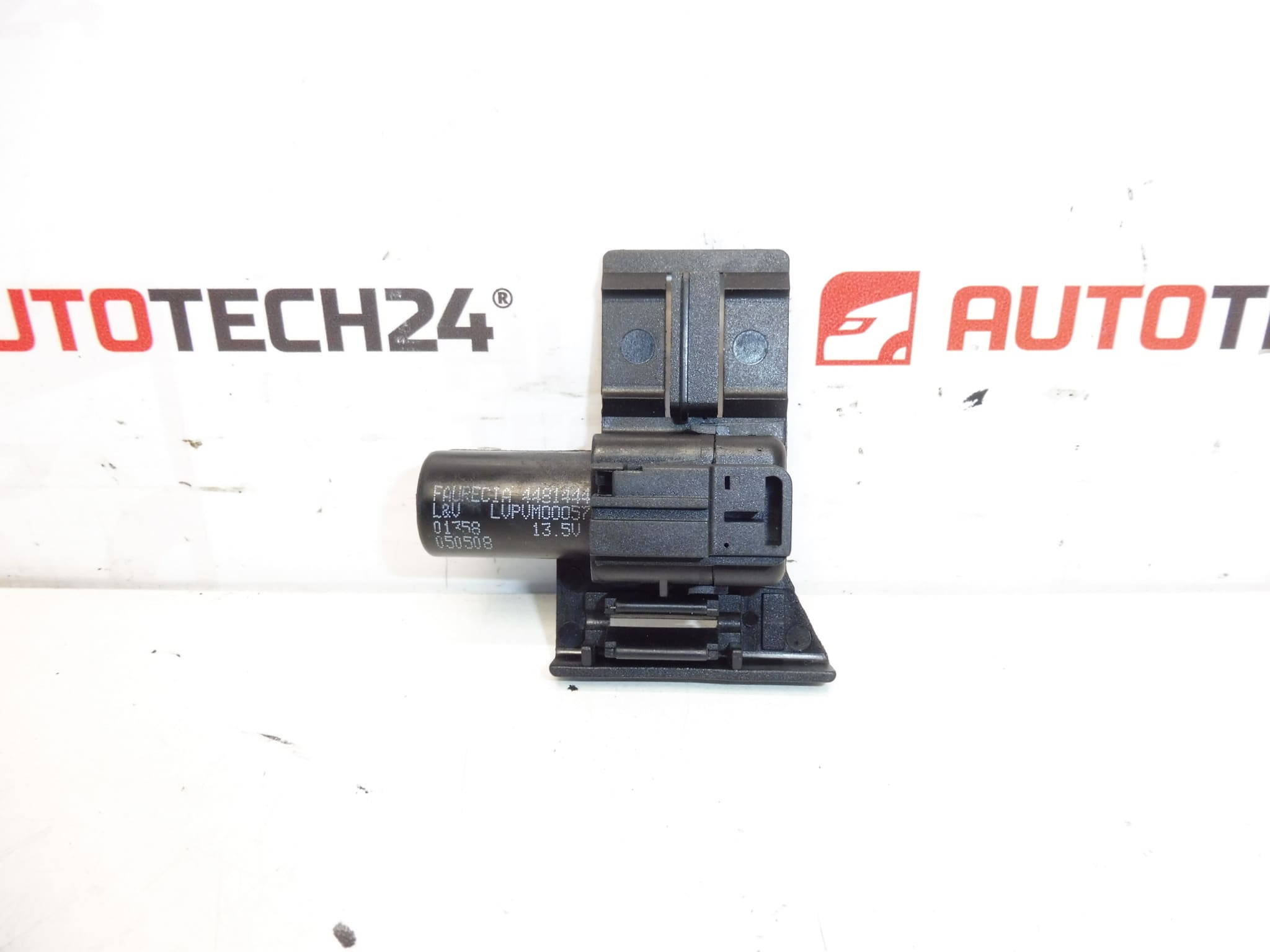 Vibrator afil în Citroen Peugeot Faurecia 4481444 scaun