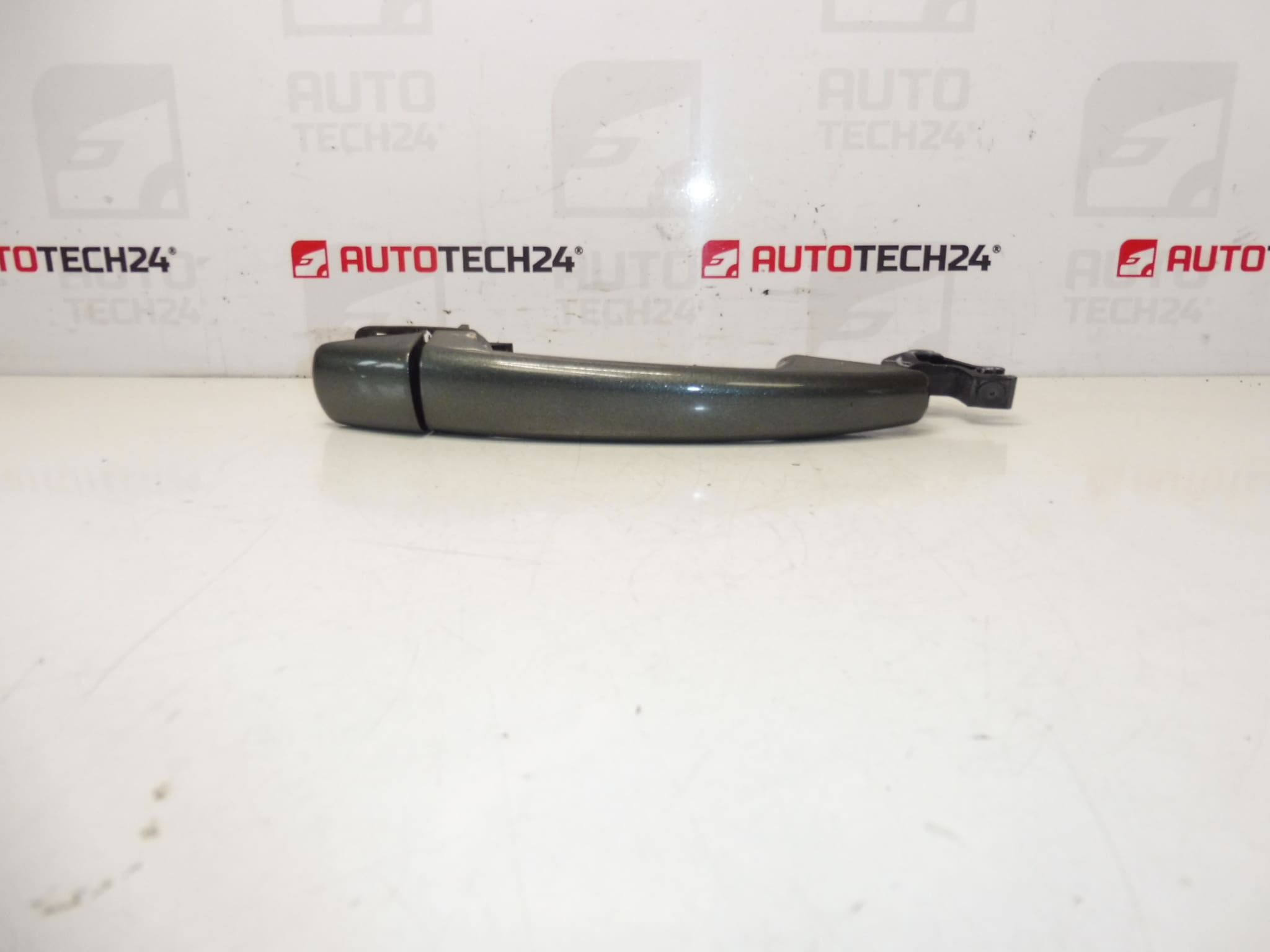 Mânerul ușii Citroën Peugeot EZQC 9101er