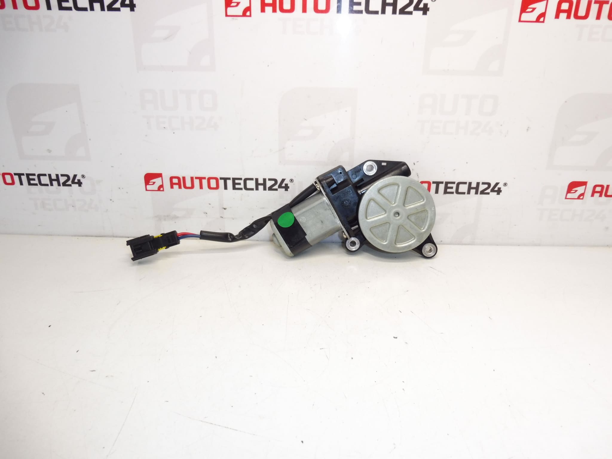 Citroën Peugeot 8401QX Motor electric