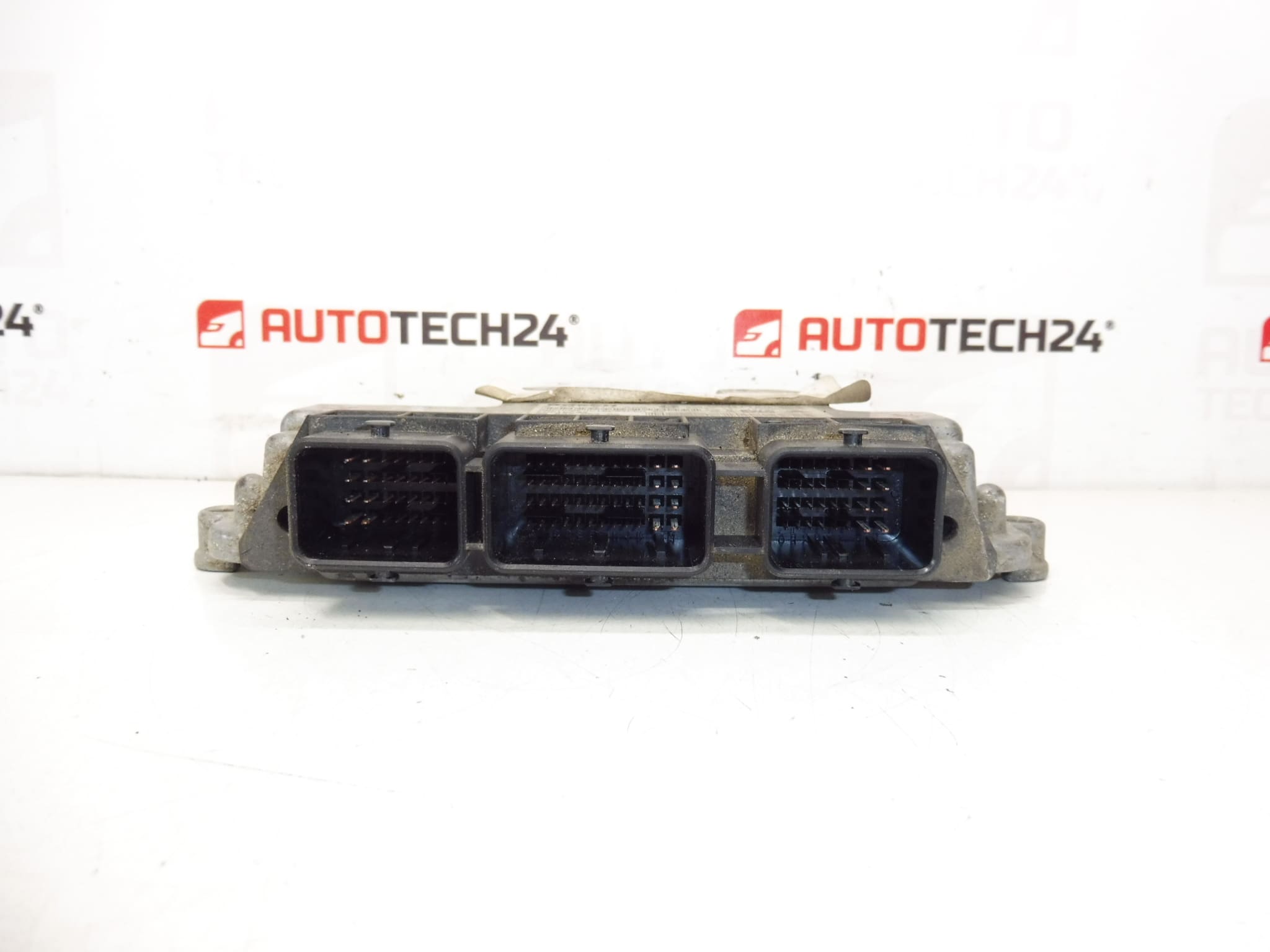 Unitate De Control Motor ECU Citroên Peugeot Bosch EDC16C34 9663755480 0281013868 1942KY - imagine 2